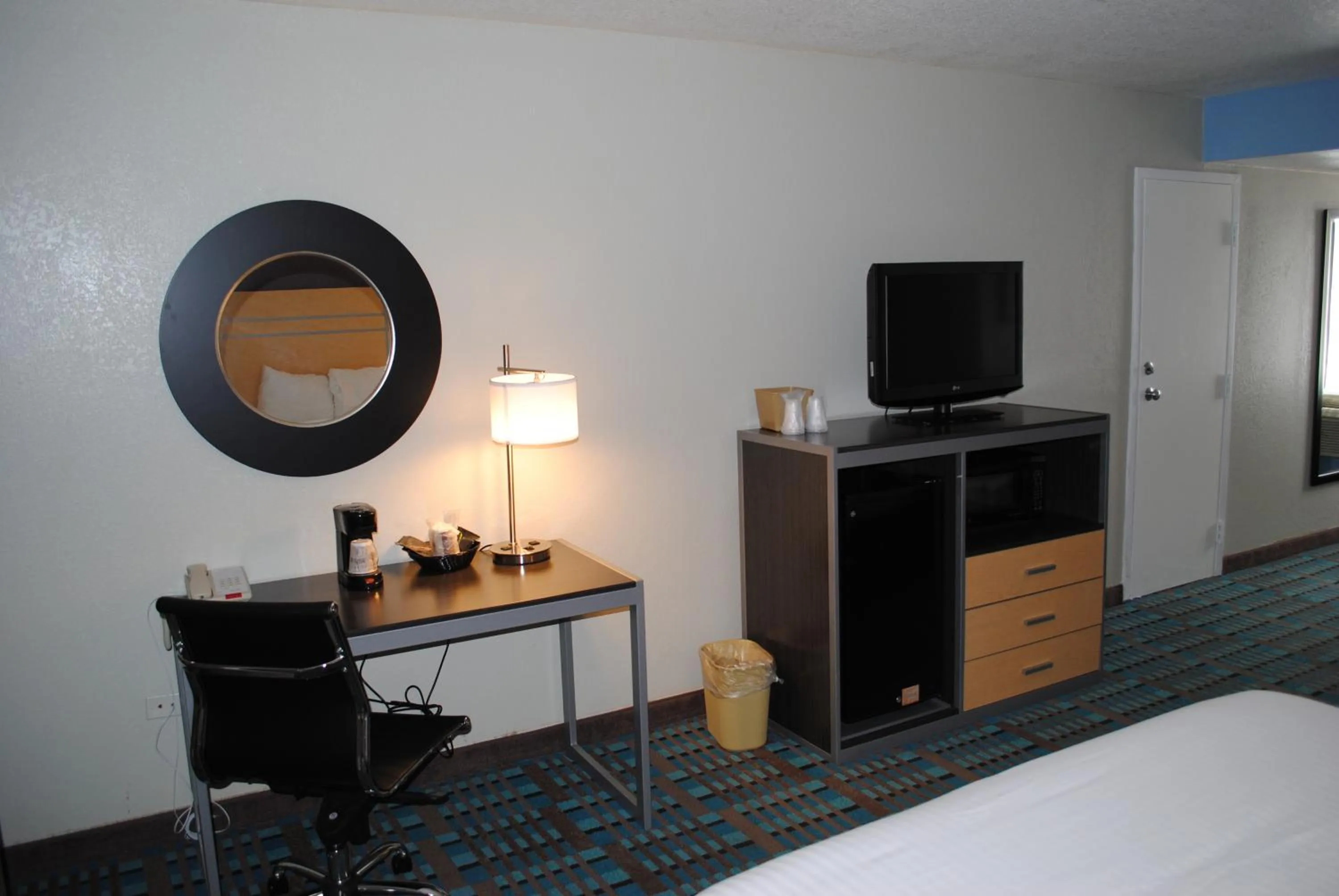 Decorative detail, Bed in Studio 6 Amarillo, TX West Medical Center