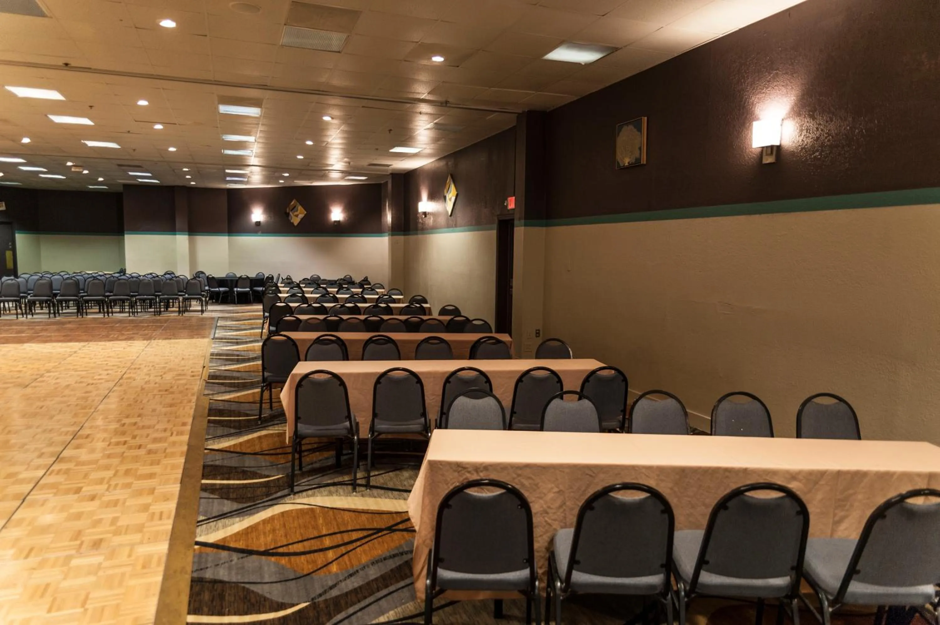 Business facilities in Studio 6 Amarillo, TX West Medical Center