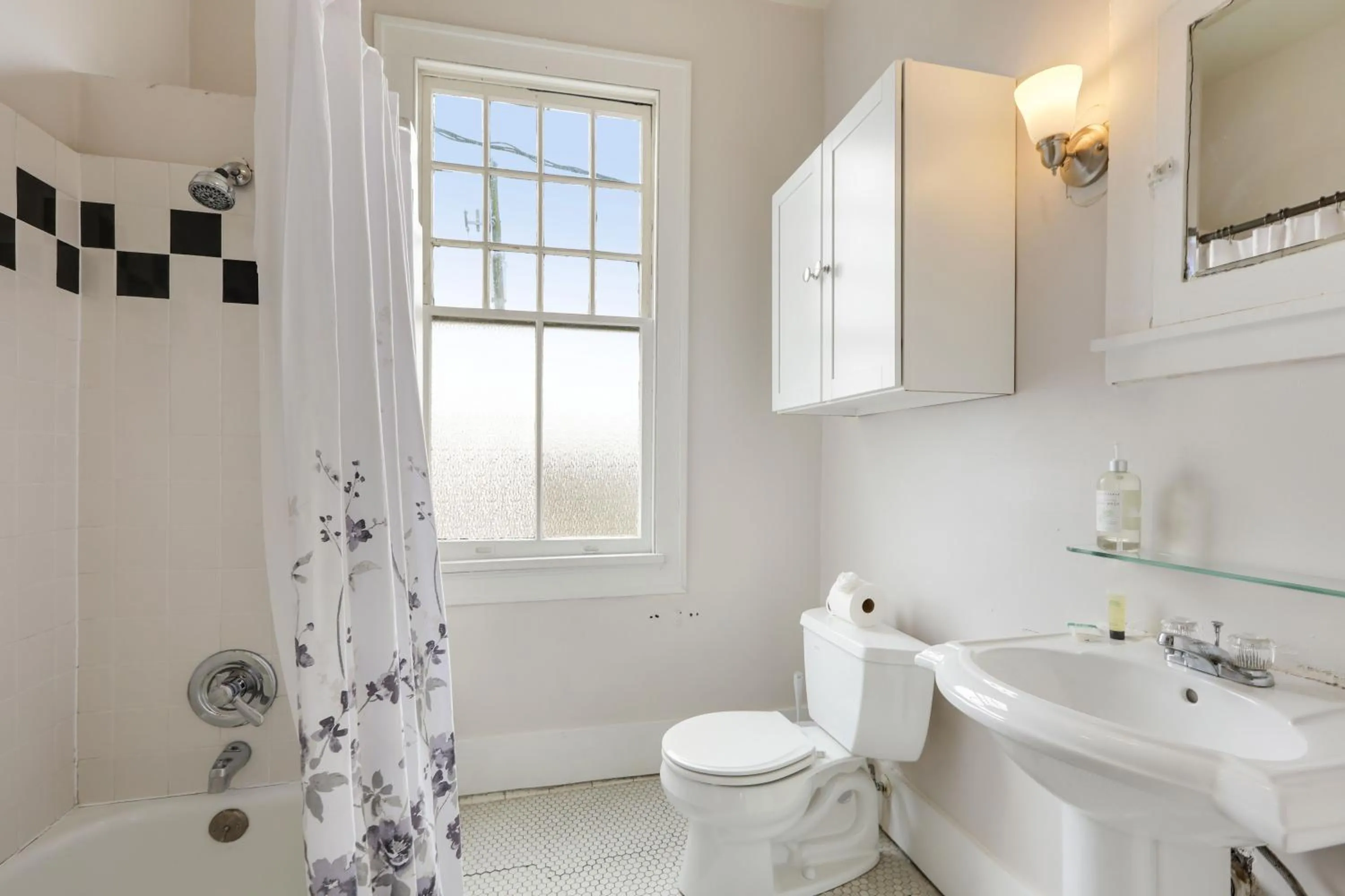 Shower in Freret Apartments near Streetcar & Tulane