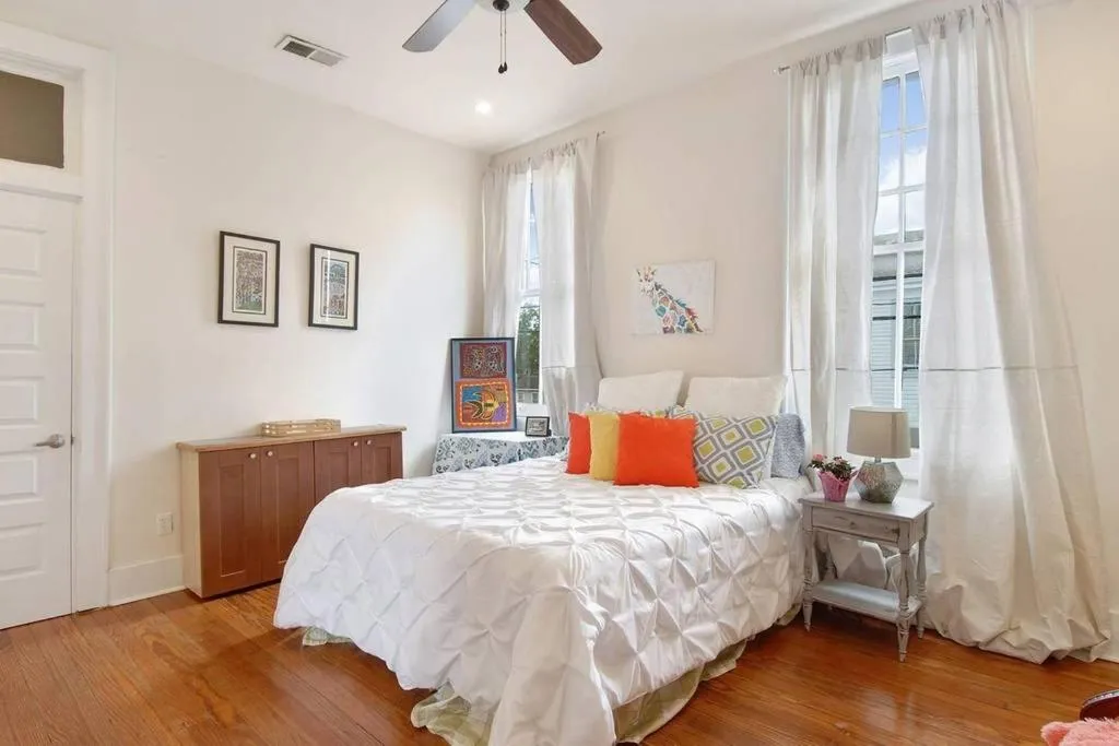 Bed in Freret Apartments near Streetcar & Tulane