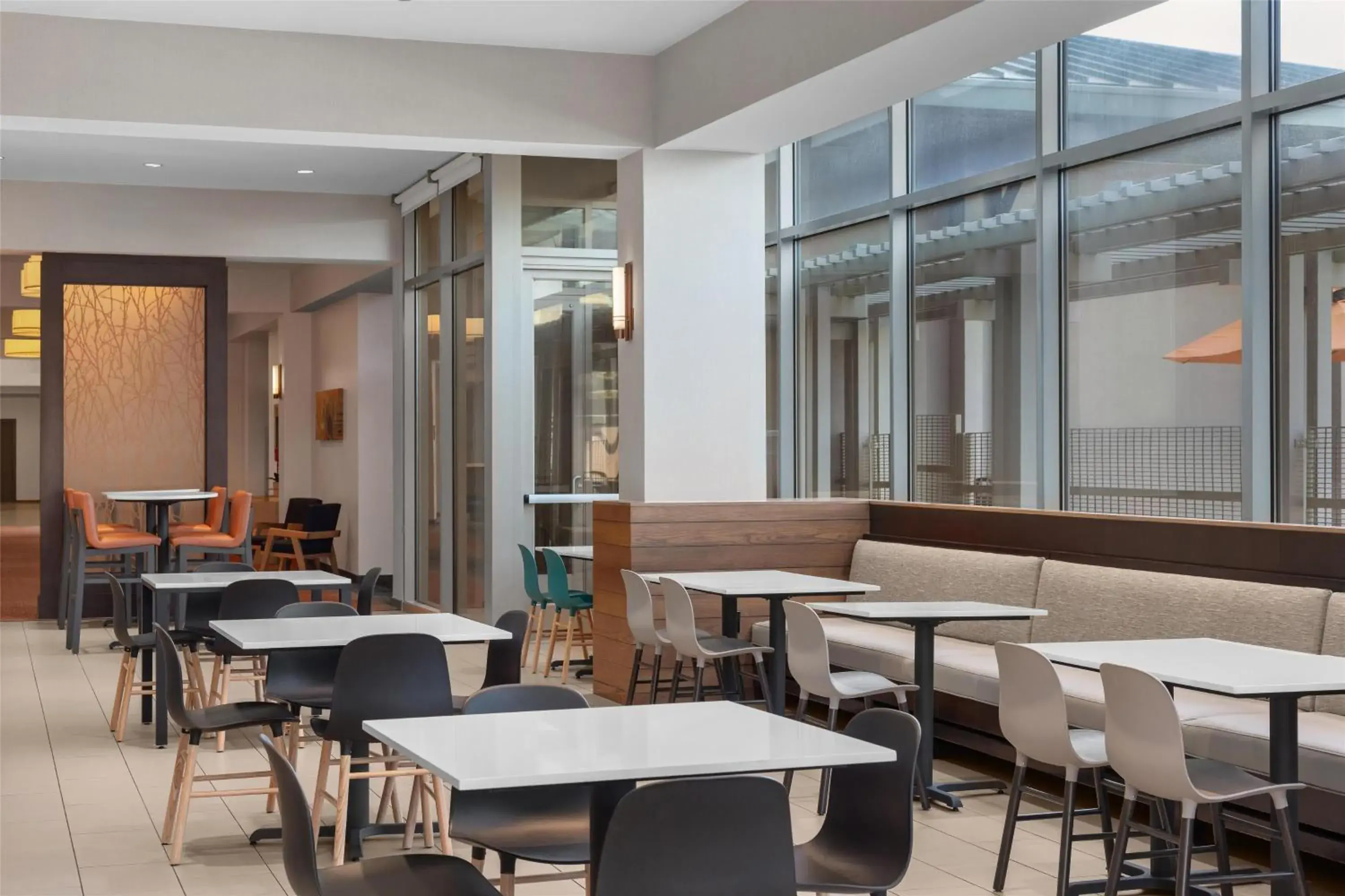 Restaurant/places to eat in Hyatt House Emeryville Restaurant/places to eat in Hyatt House Emeryville