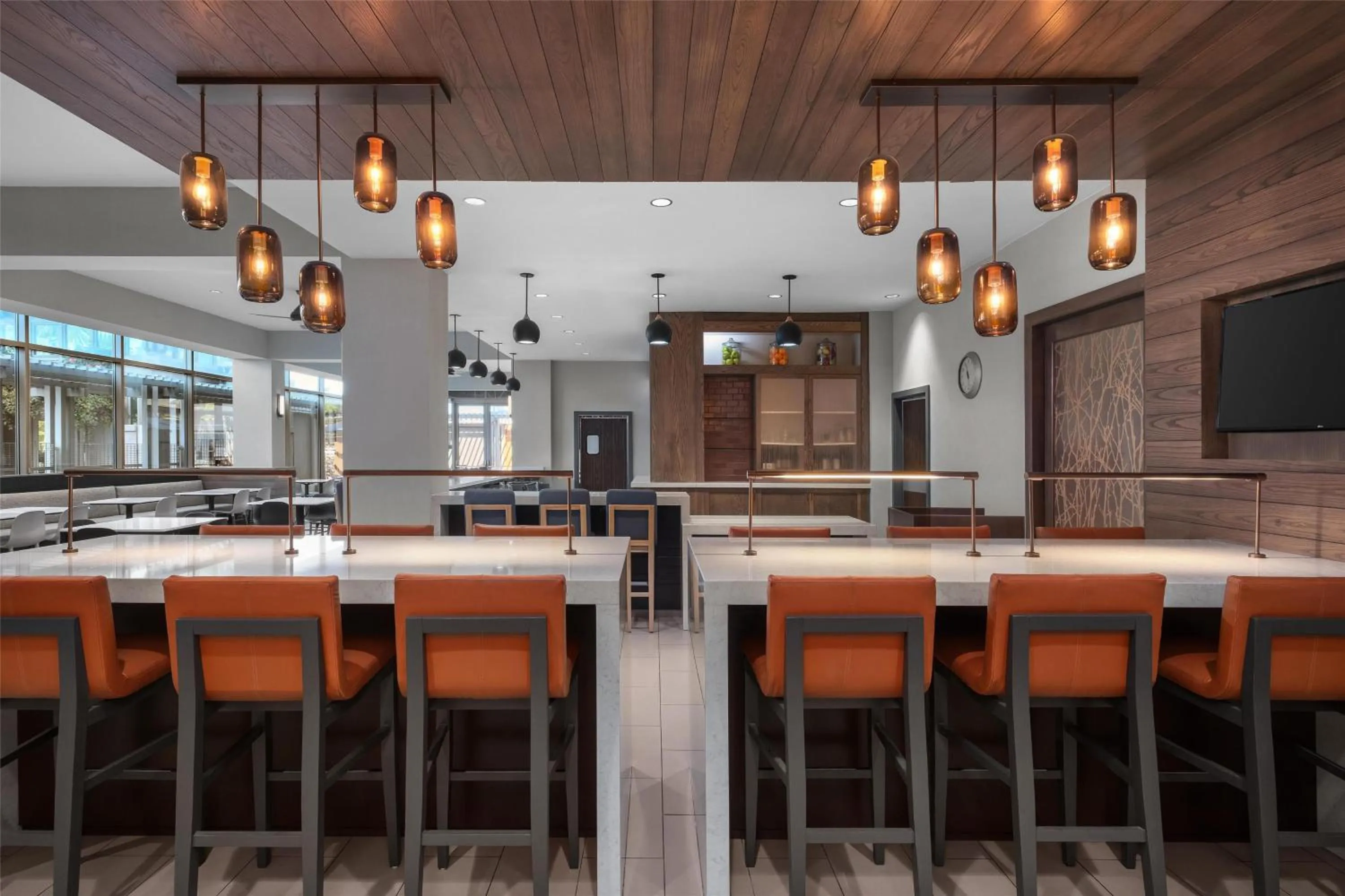 Lounge or bar in Hyatt House Emeryville