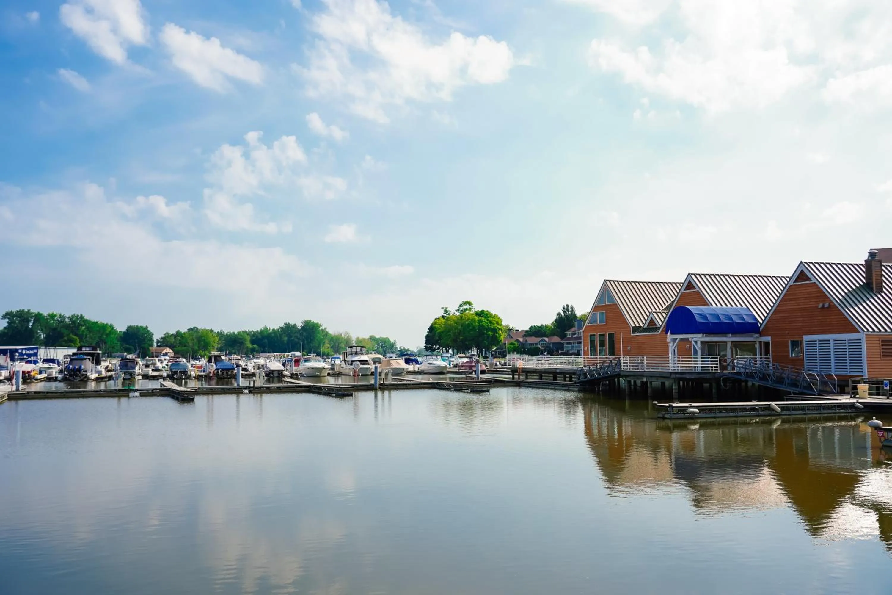 Area and facilities in Castaway Bay by Cedar Point Resorts
