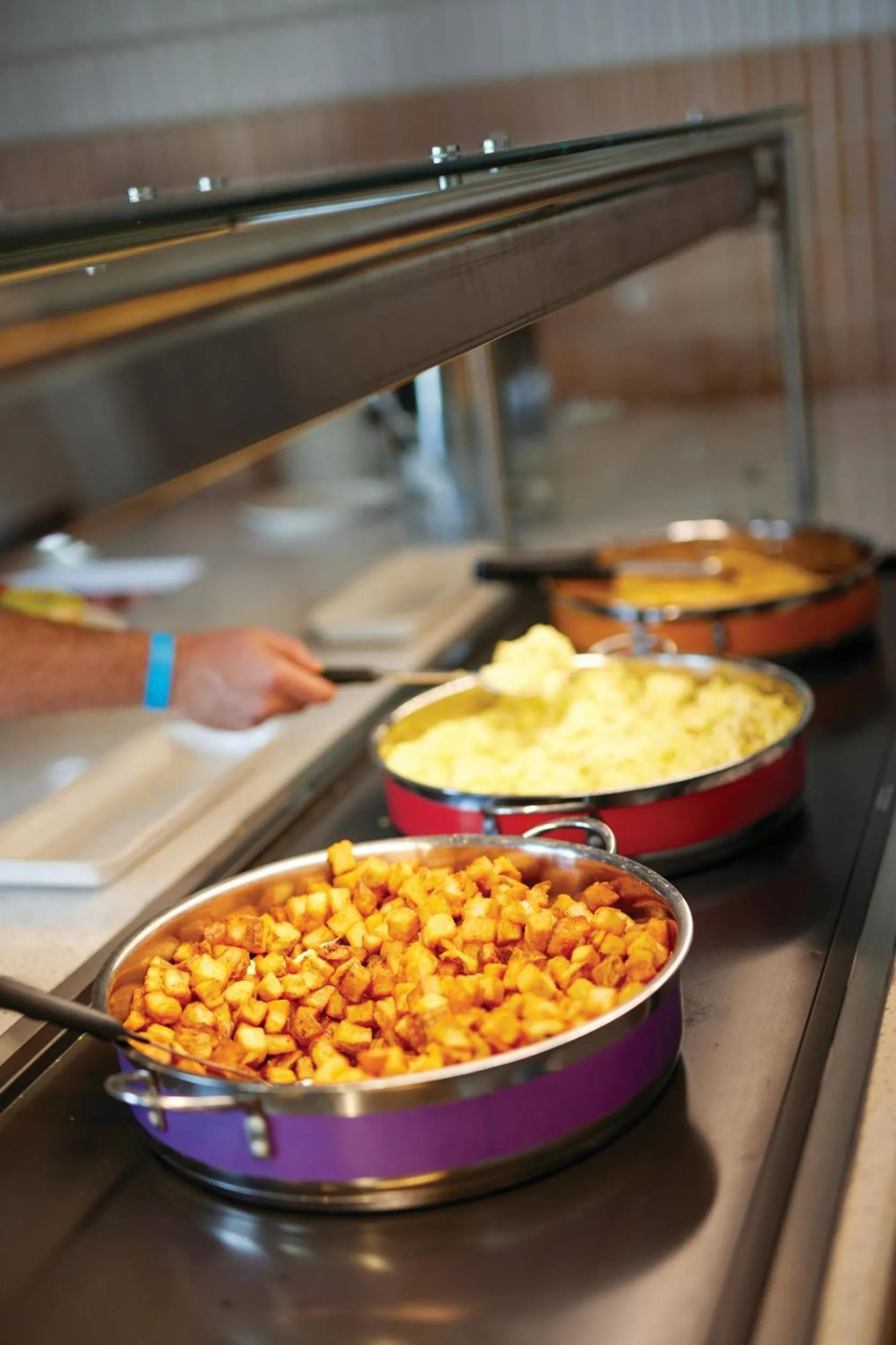 Restaurant/places to eat in Castaway Bay by Cedar Point Resorts