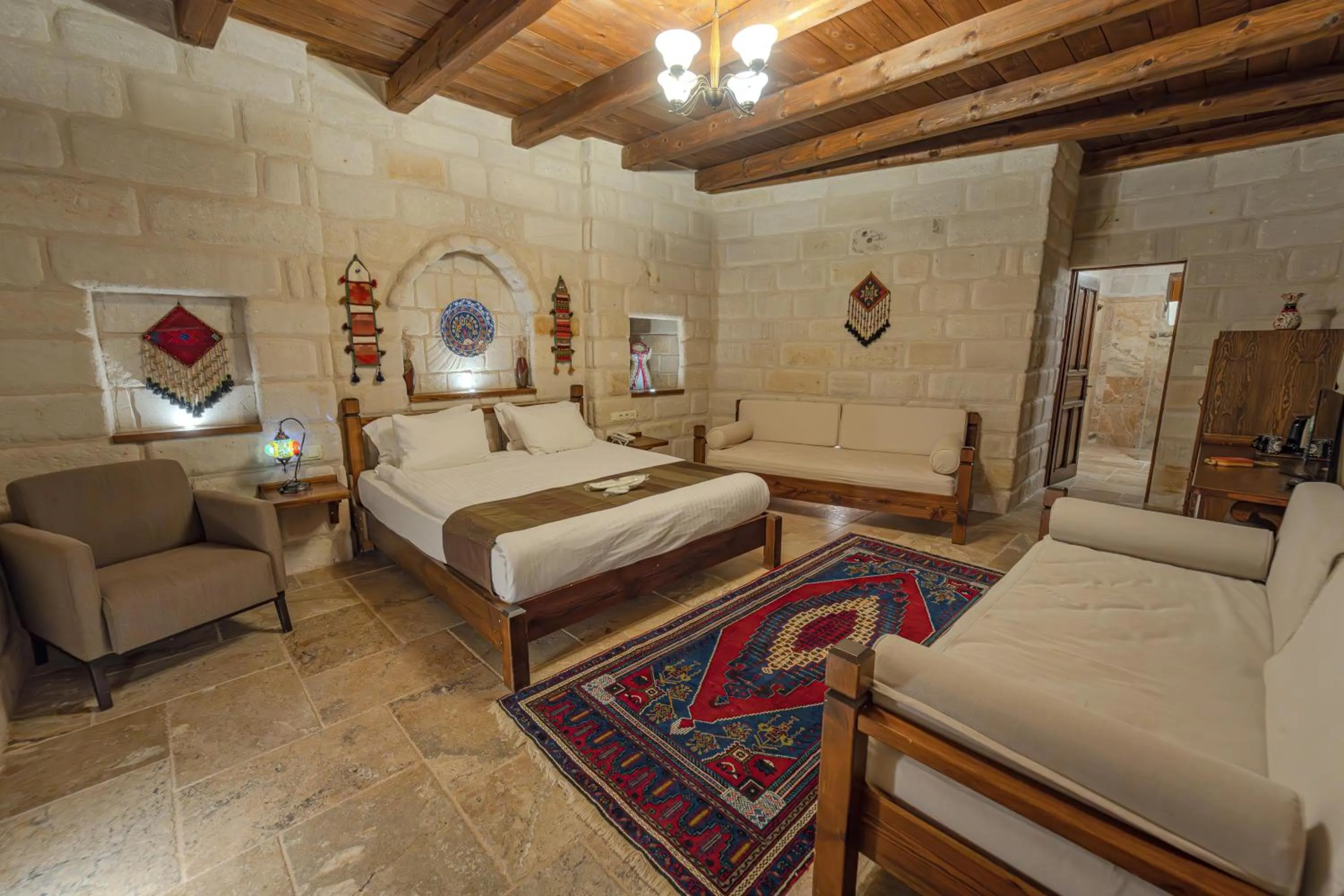 Photo of the whole room, Bed in Zara Cave Hotel