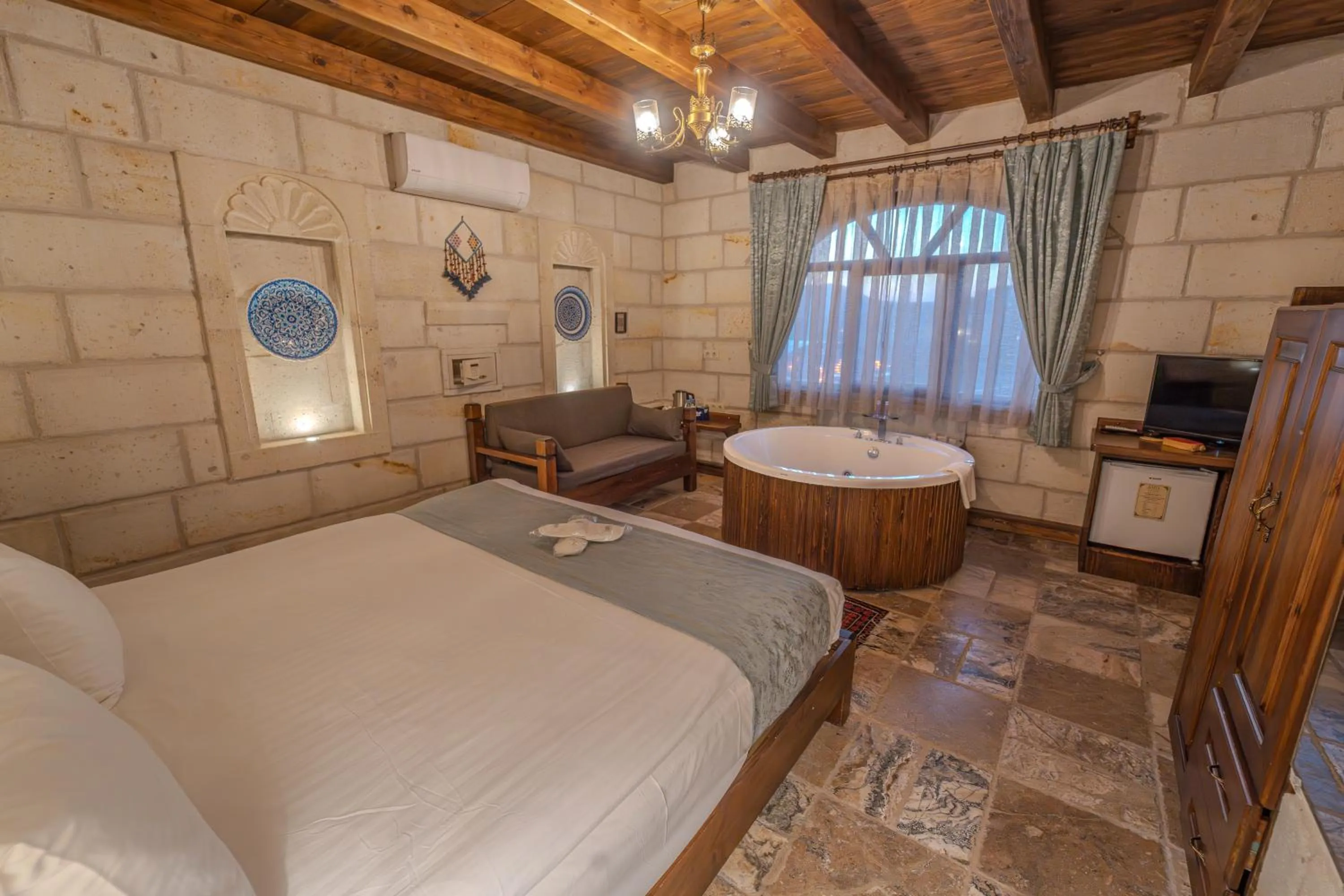 Bed in Zara Cave Hotel