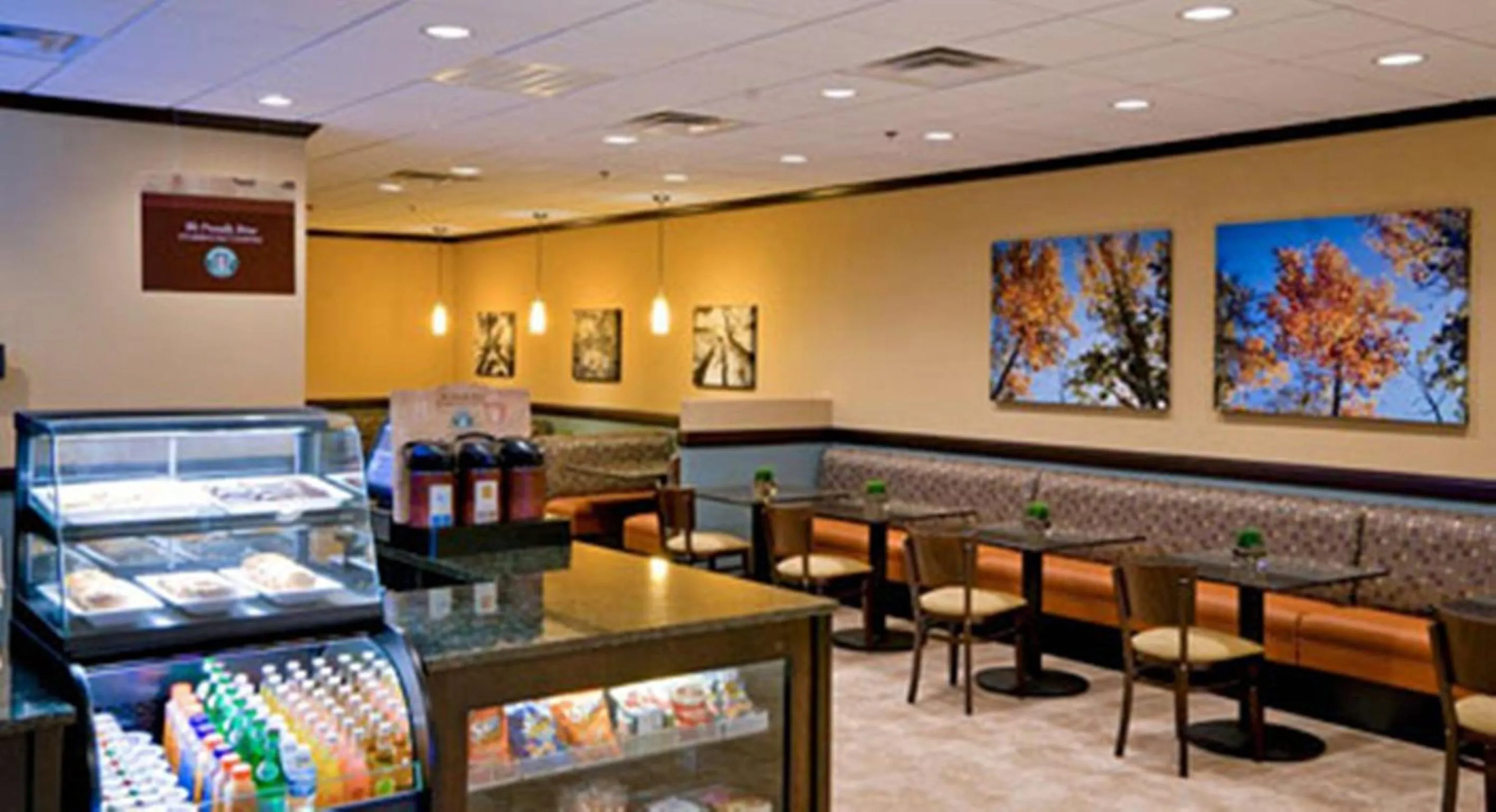 Restaurant/places to eat in Wyndham Garden Oklahoma City Resort & Conference Hotel Near Airport, Fairgrounds Paycom & I40