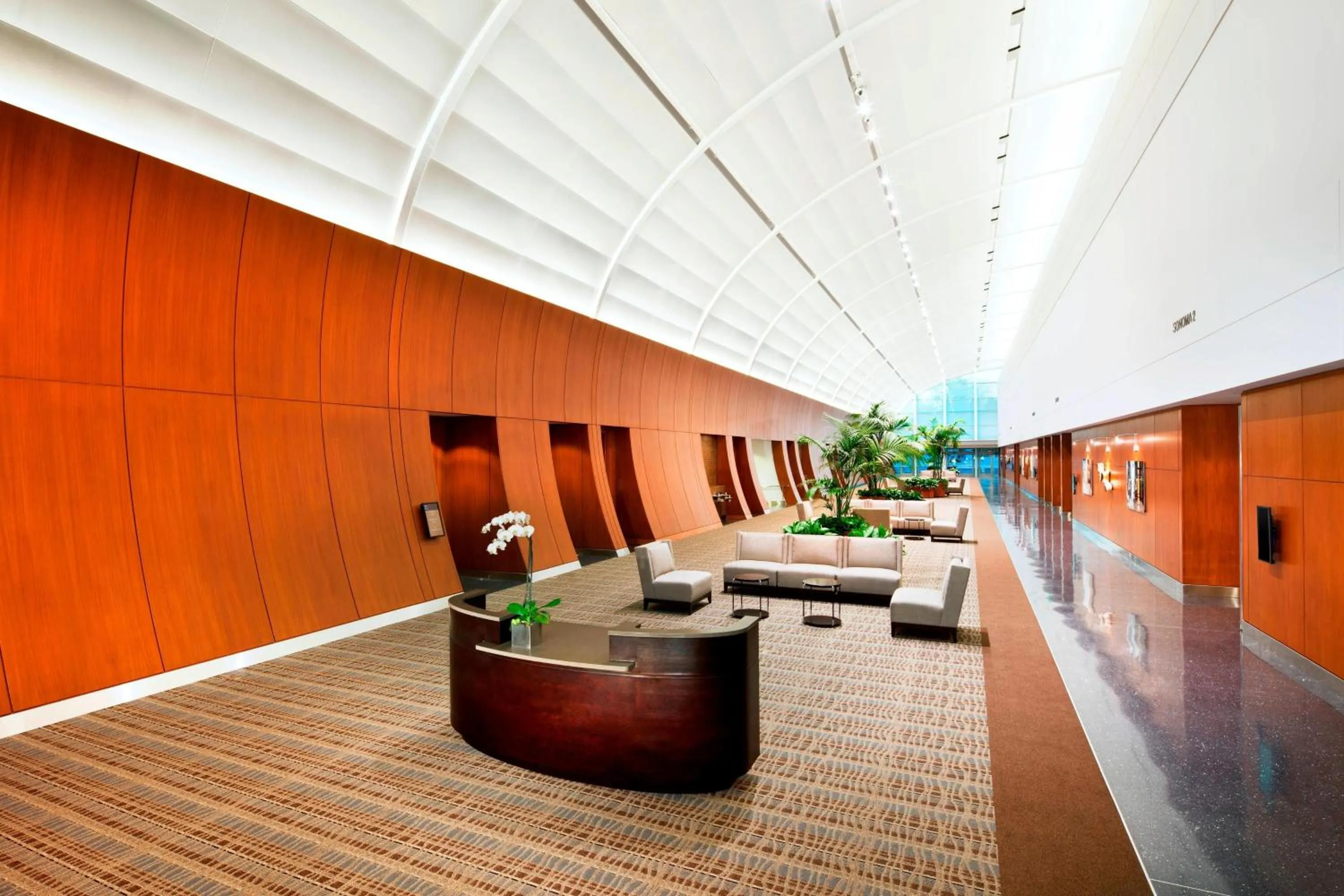 Lobby or reception in Sheraton Fairplex Suites & Conference Center