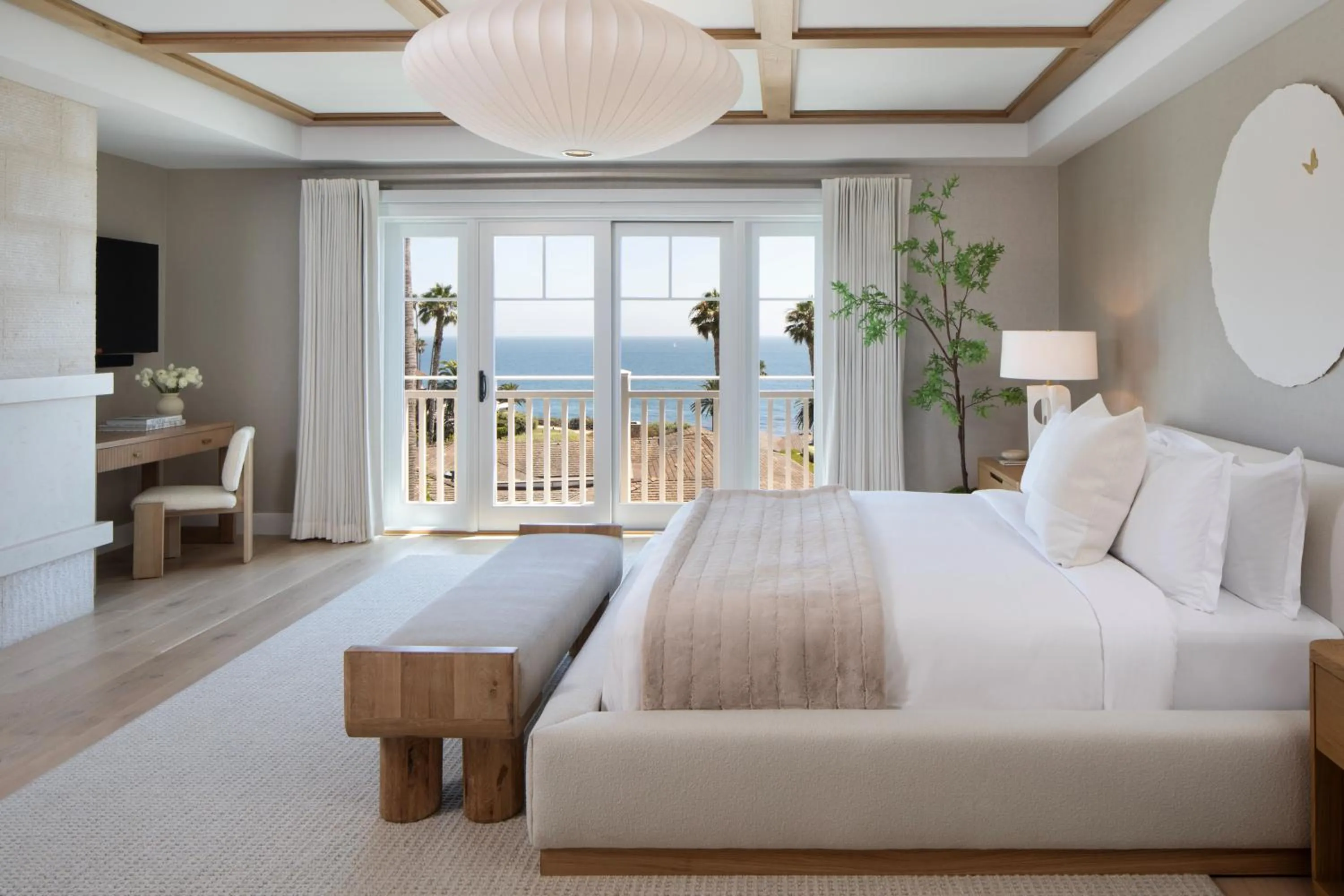 Bedroom, Bed in Montage Laguna Beach