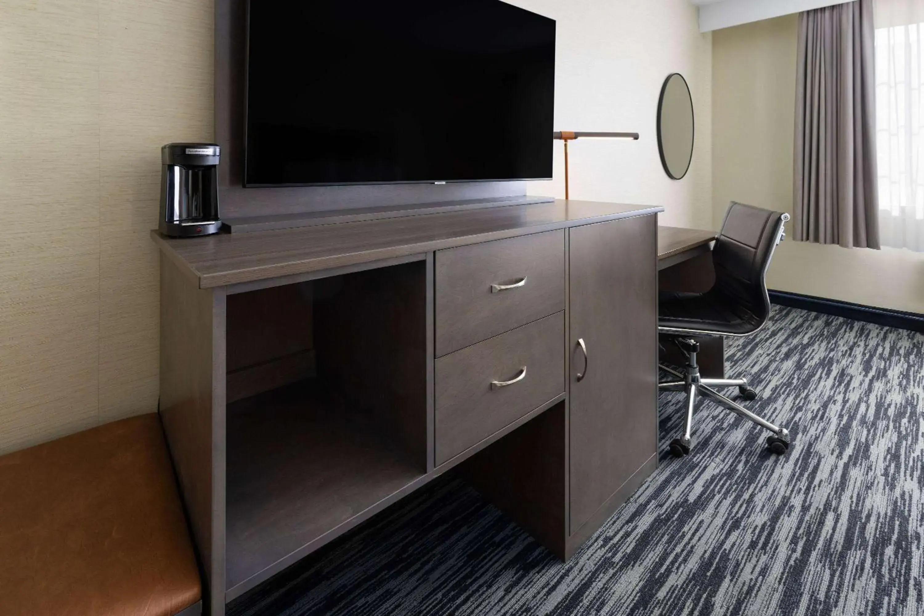 Photo of the whole room in Penn Harris Hotel Harrisburg, Trademark by Wyndham Photo of the whole room in Penn Harris Hotel Harrisburg, Trademark by Wyndham