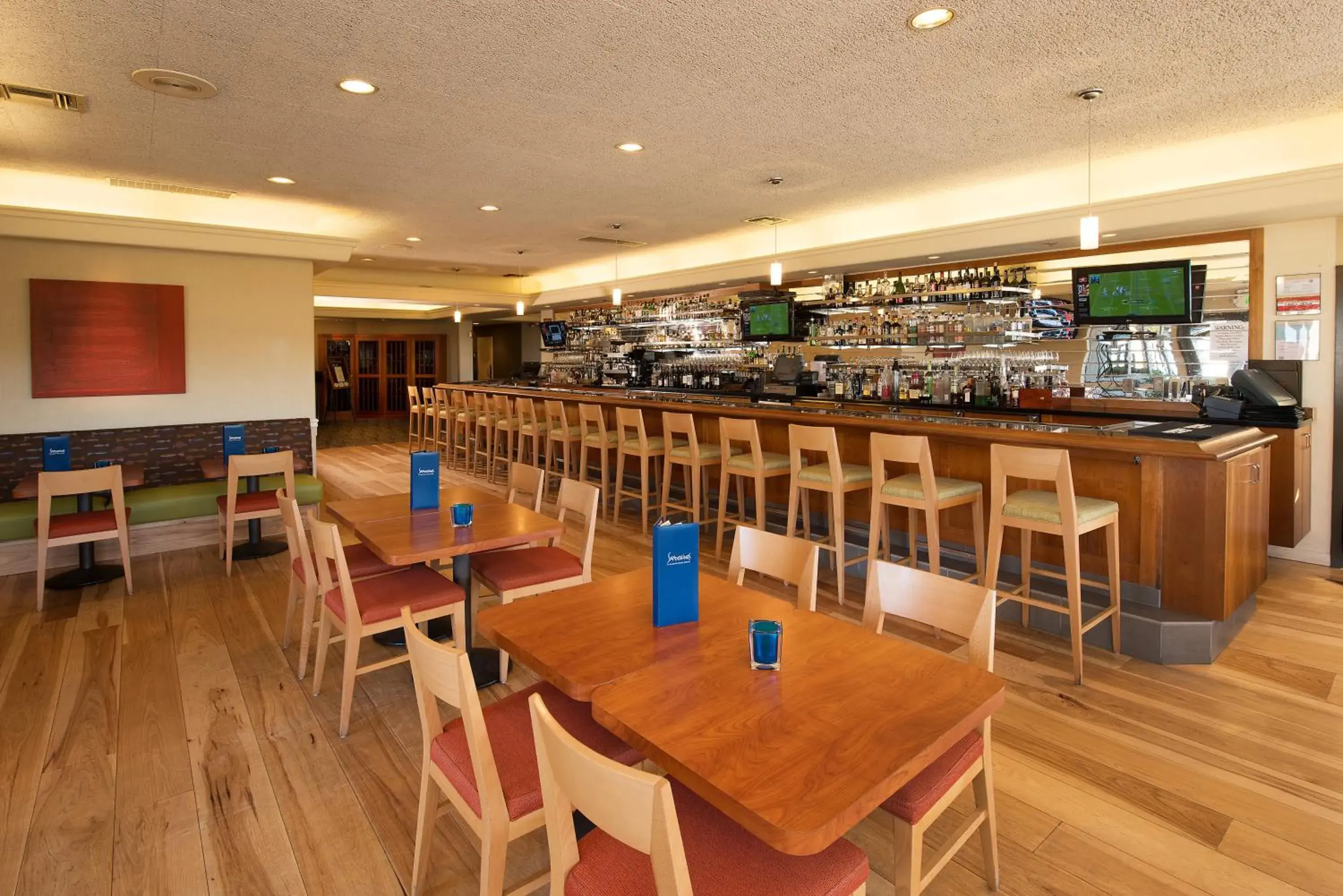 Restaurant/places to eat in Seascape Beach Resort Restaurant/places to eat in Seascape Beach Resort