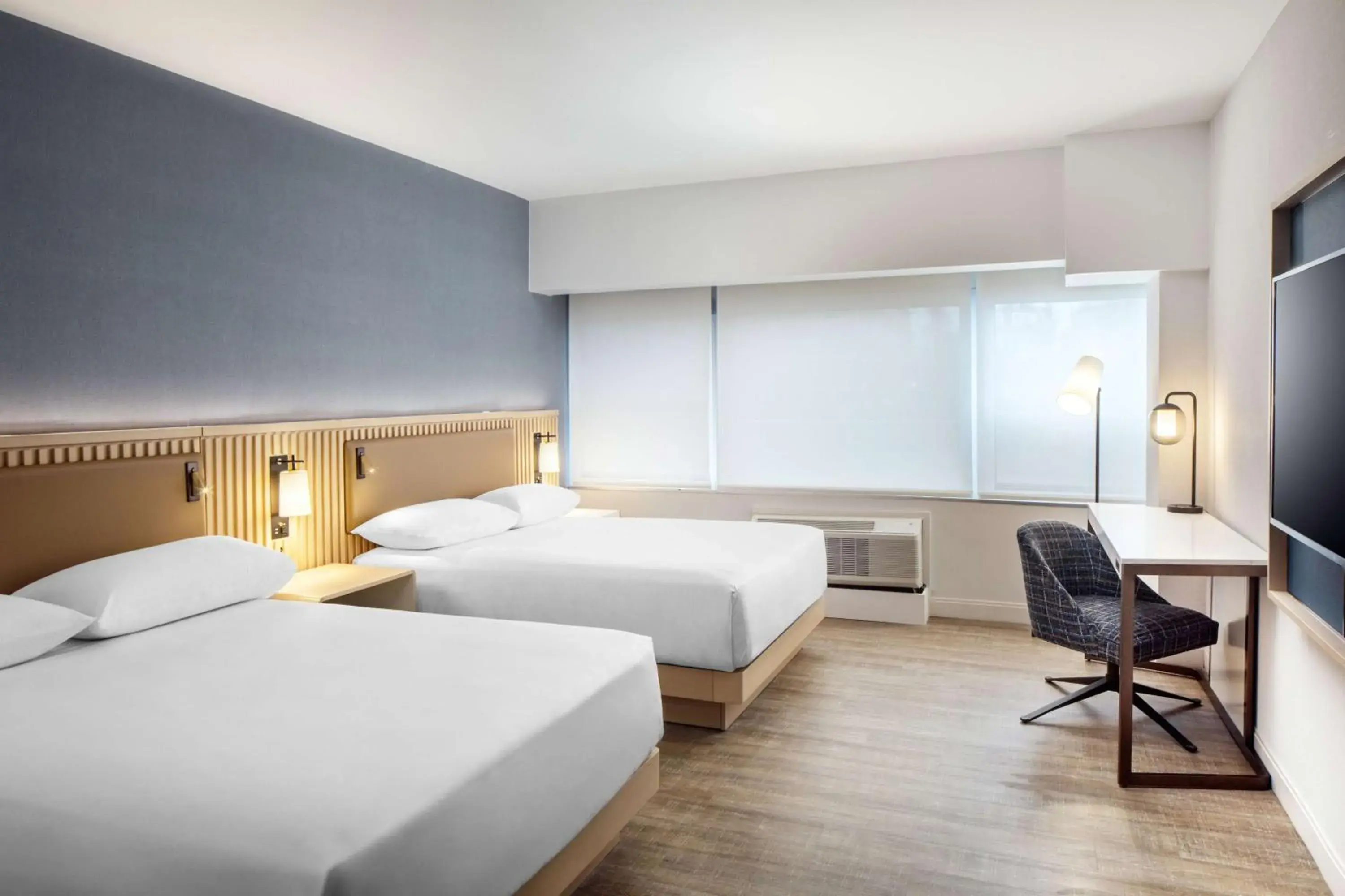 Bedroom, Bed in Hyatt Regency Morristown Bedroom, Bed in Hyatt Regency Morristown