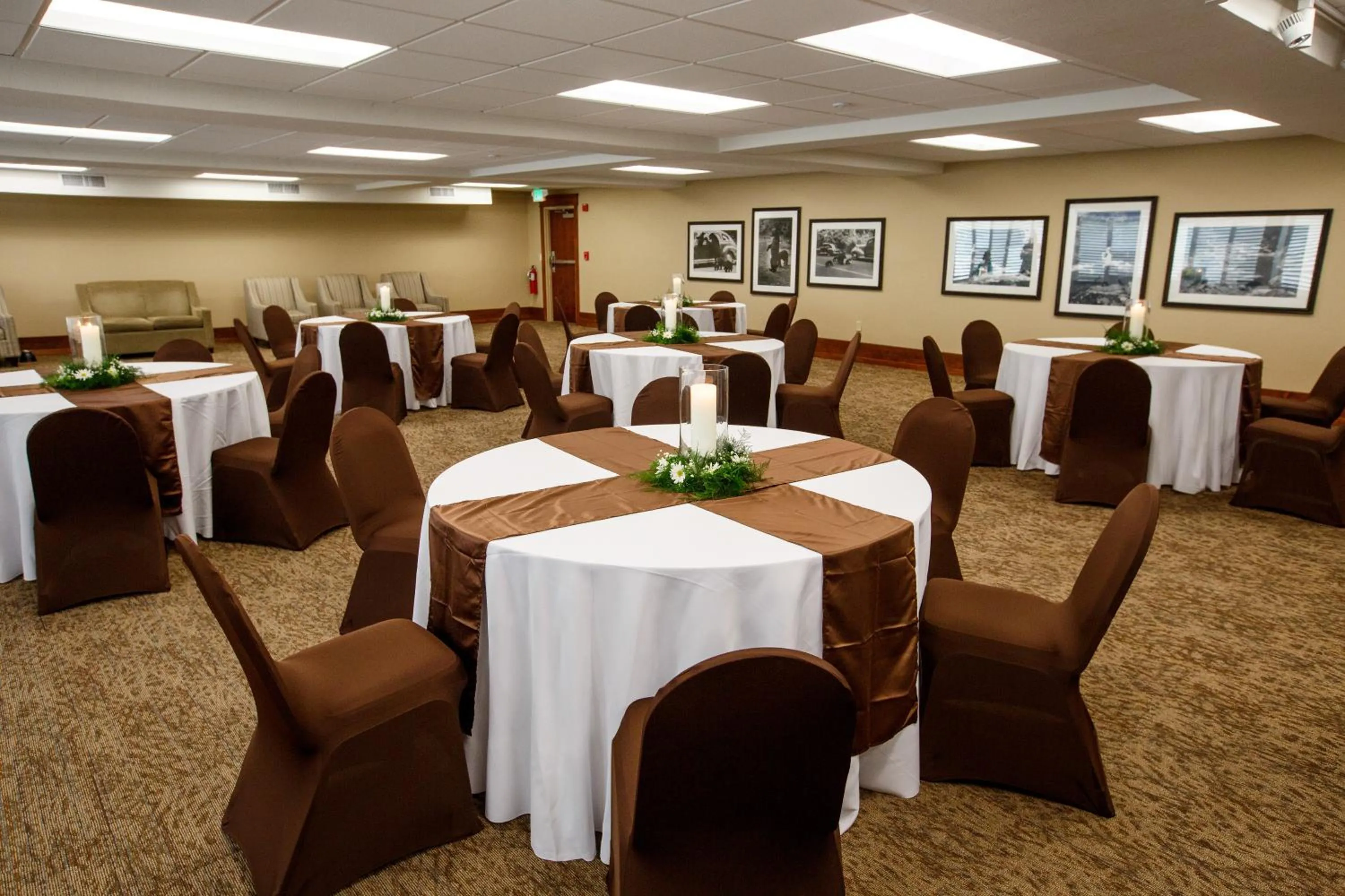 Meeting/conference room in Greystone Lodge on the River