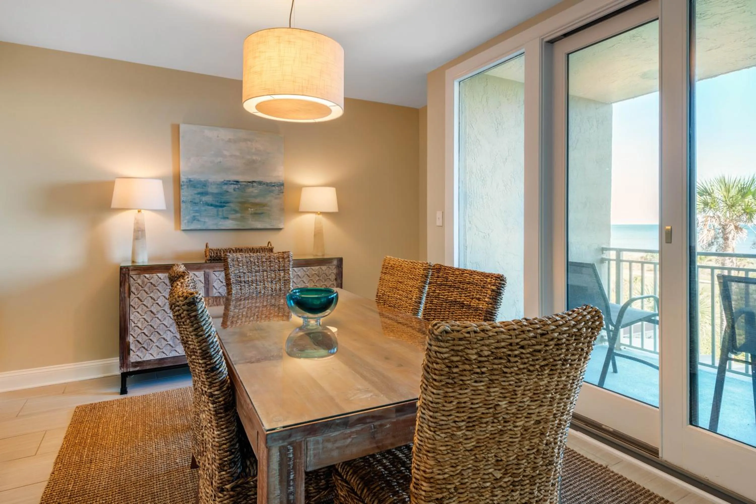 Photo of the whole room in Villas Of Amelia Island