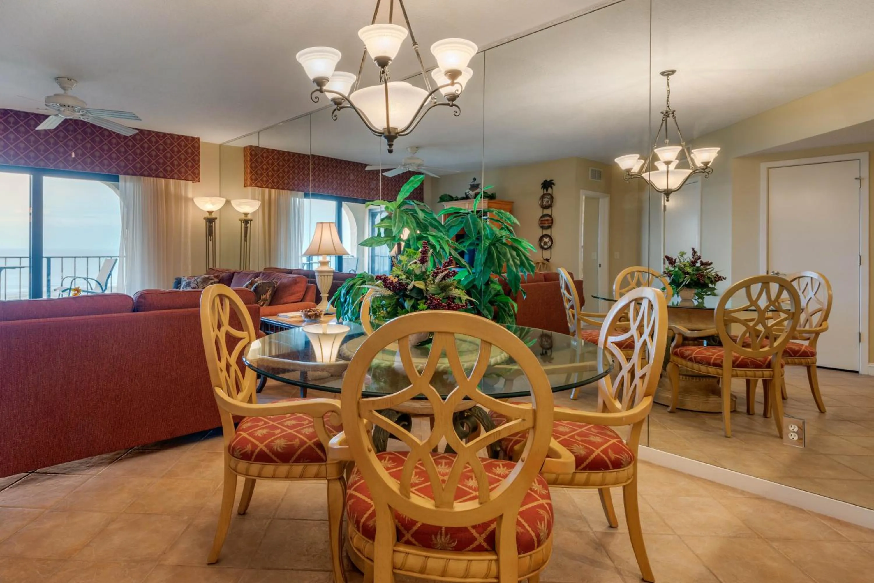 Photo of the whole room in Villas Of Amelia Island