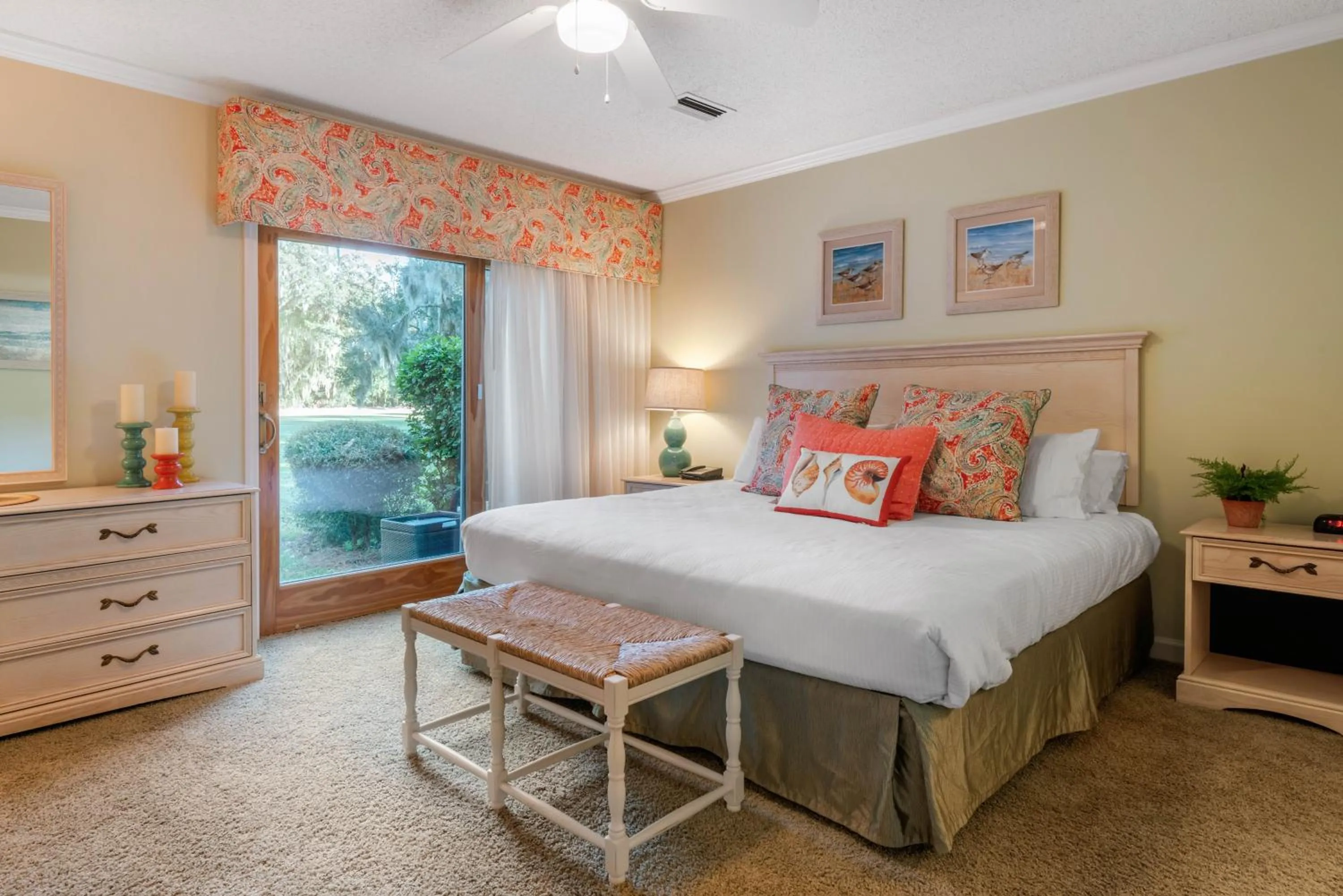 Photo of the whole room, Bed in Villas Of Amelia Island