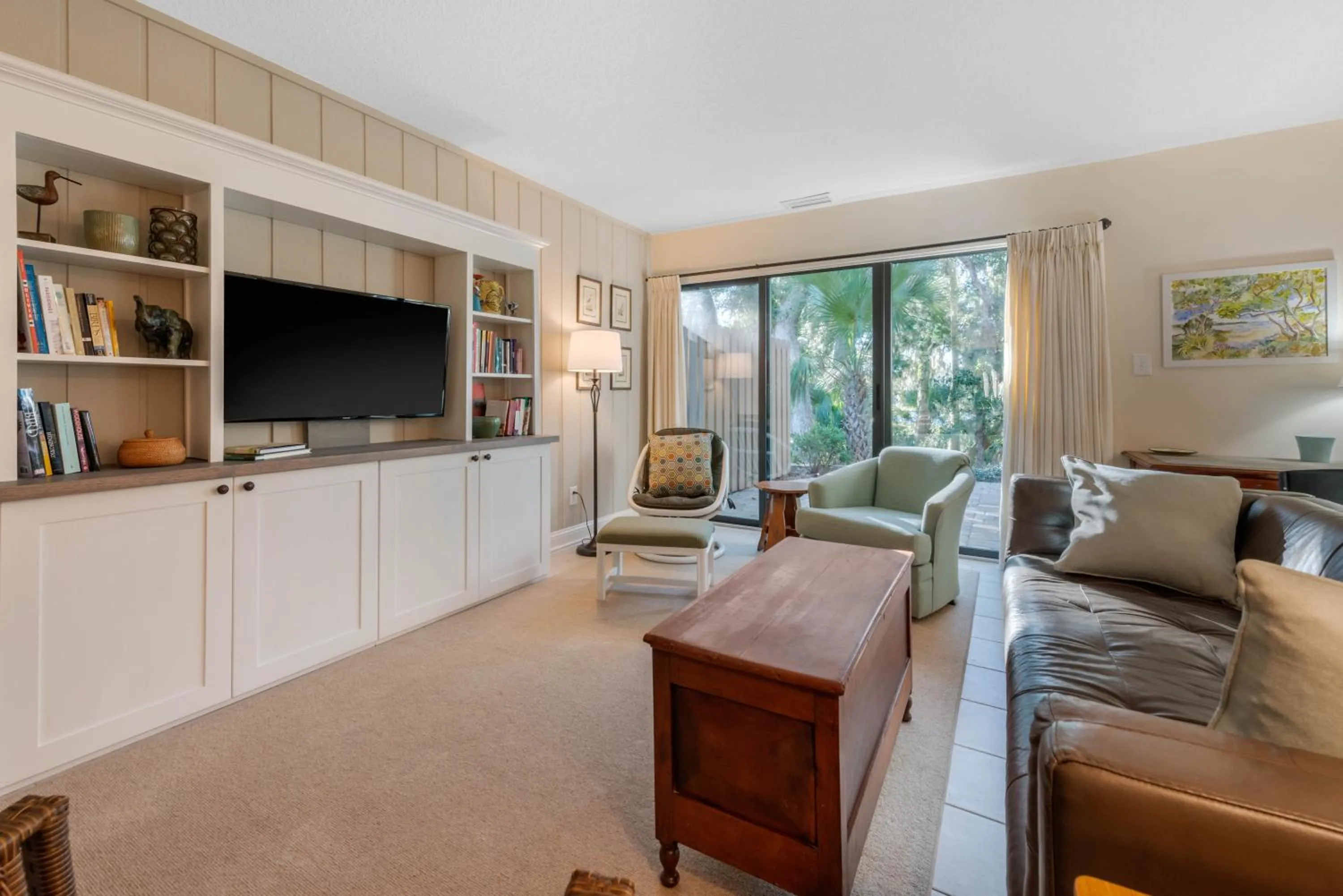 Photo of the whole room in Villas Of Amelia Island