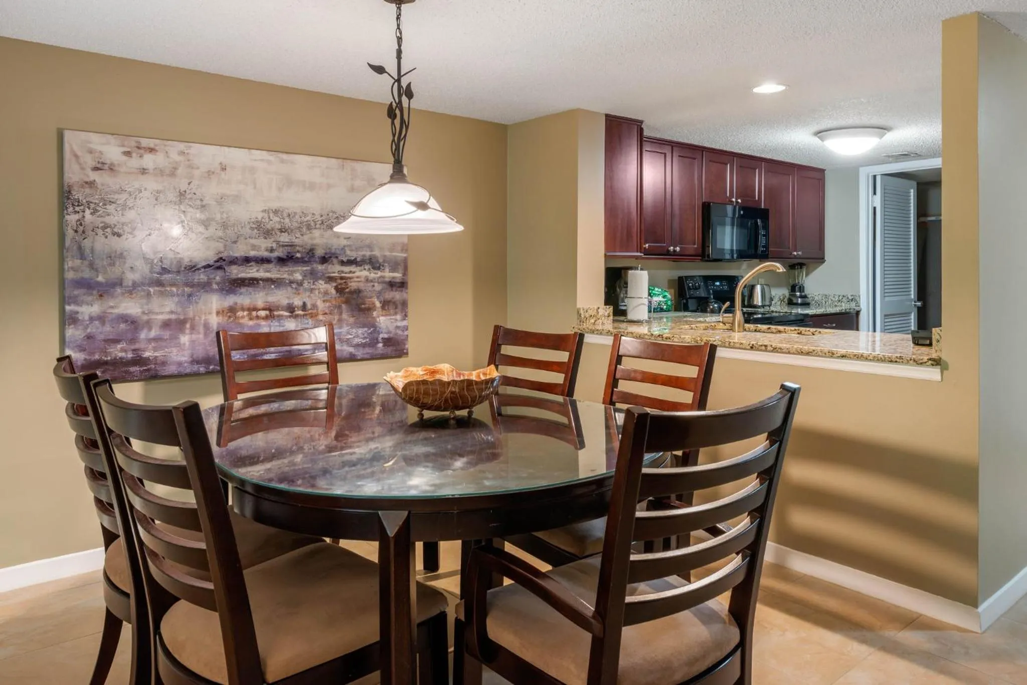 Photo of the whole room in Villas Of Amelia Island