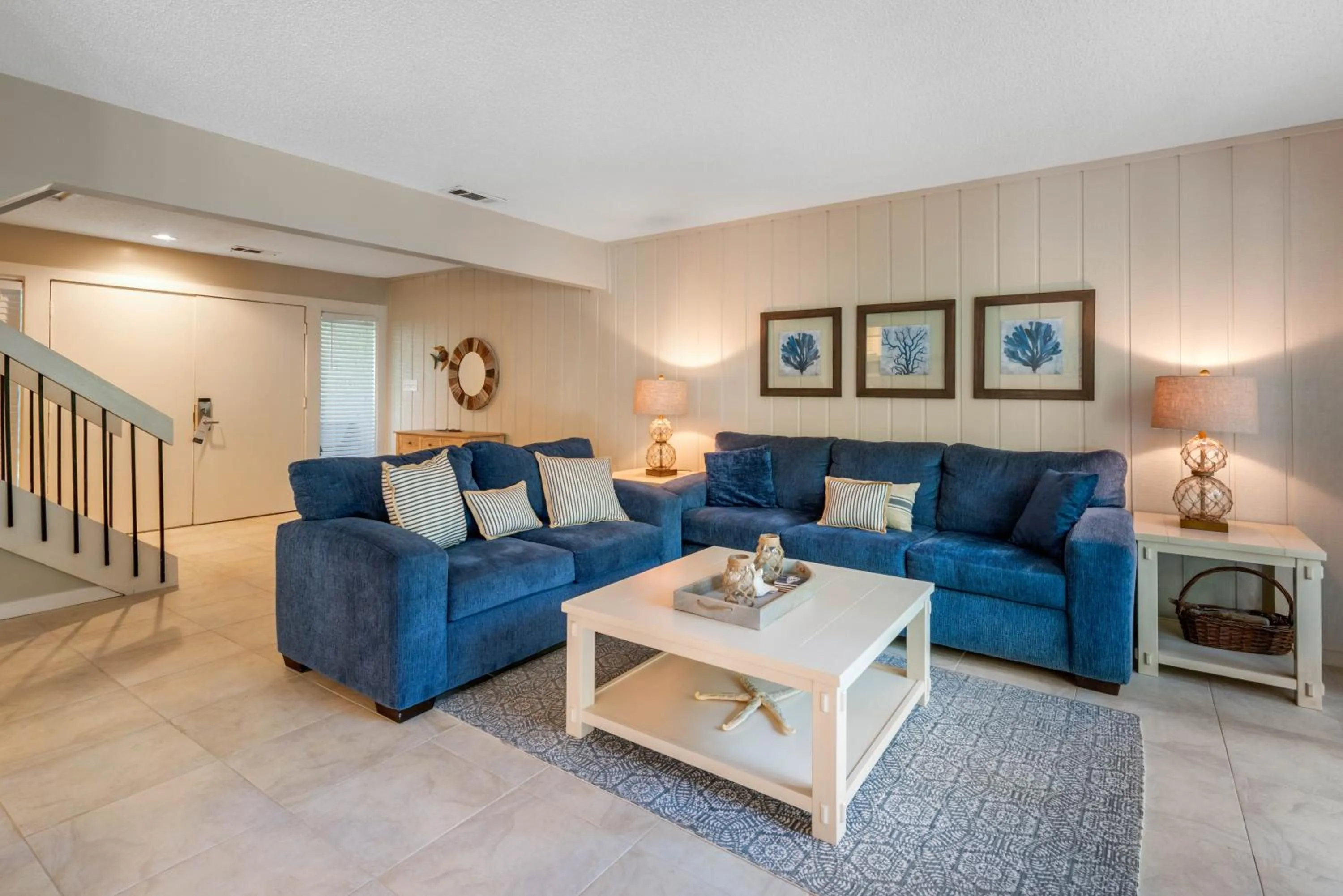 Photo of the whole room in Villas Of Amelia Island