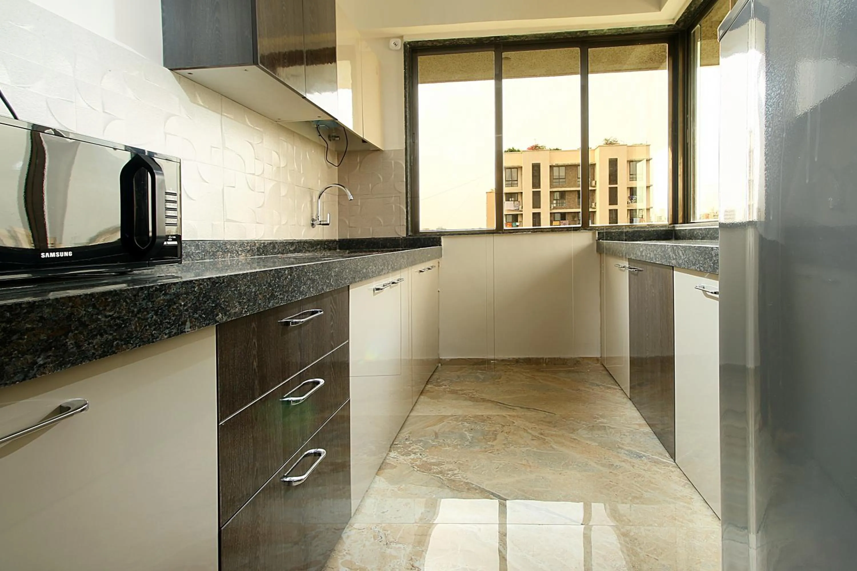 Kitchen or kitchenette in Mumbai House Luxury Apartments, Santacruz East