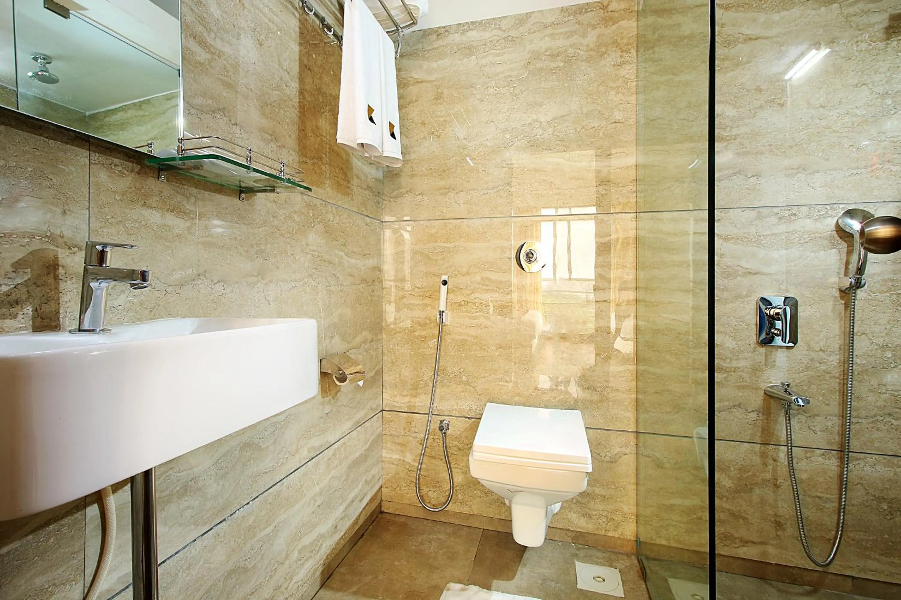 Bathroom in Mumbai House Luxury Apartments, Santacruz East