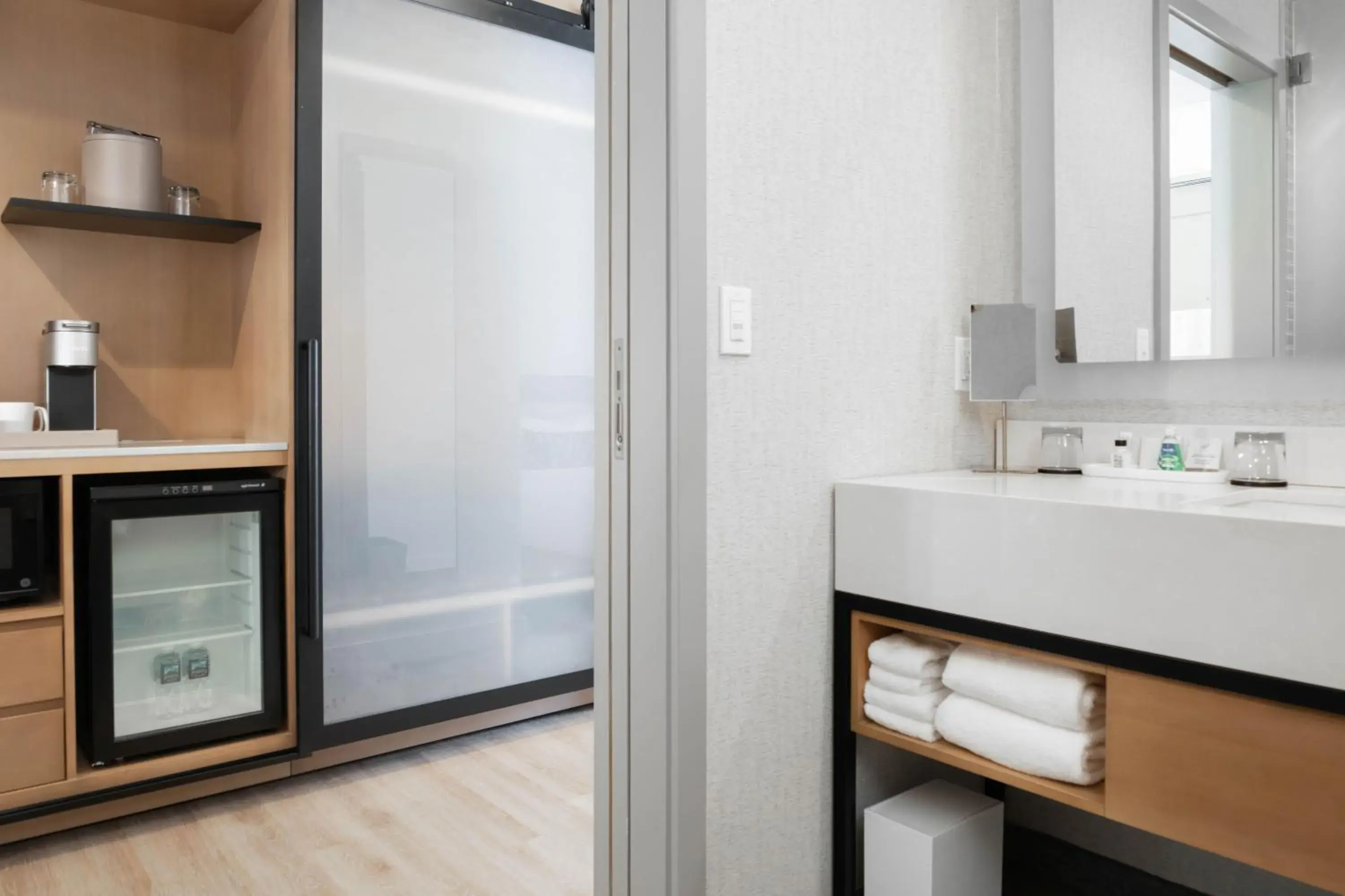 Kai Ocean View Double Queen in Maui Coast Hotel Kai Ocean View Double Queen in Maui Coast Hotel