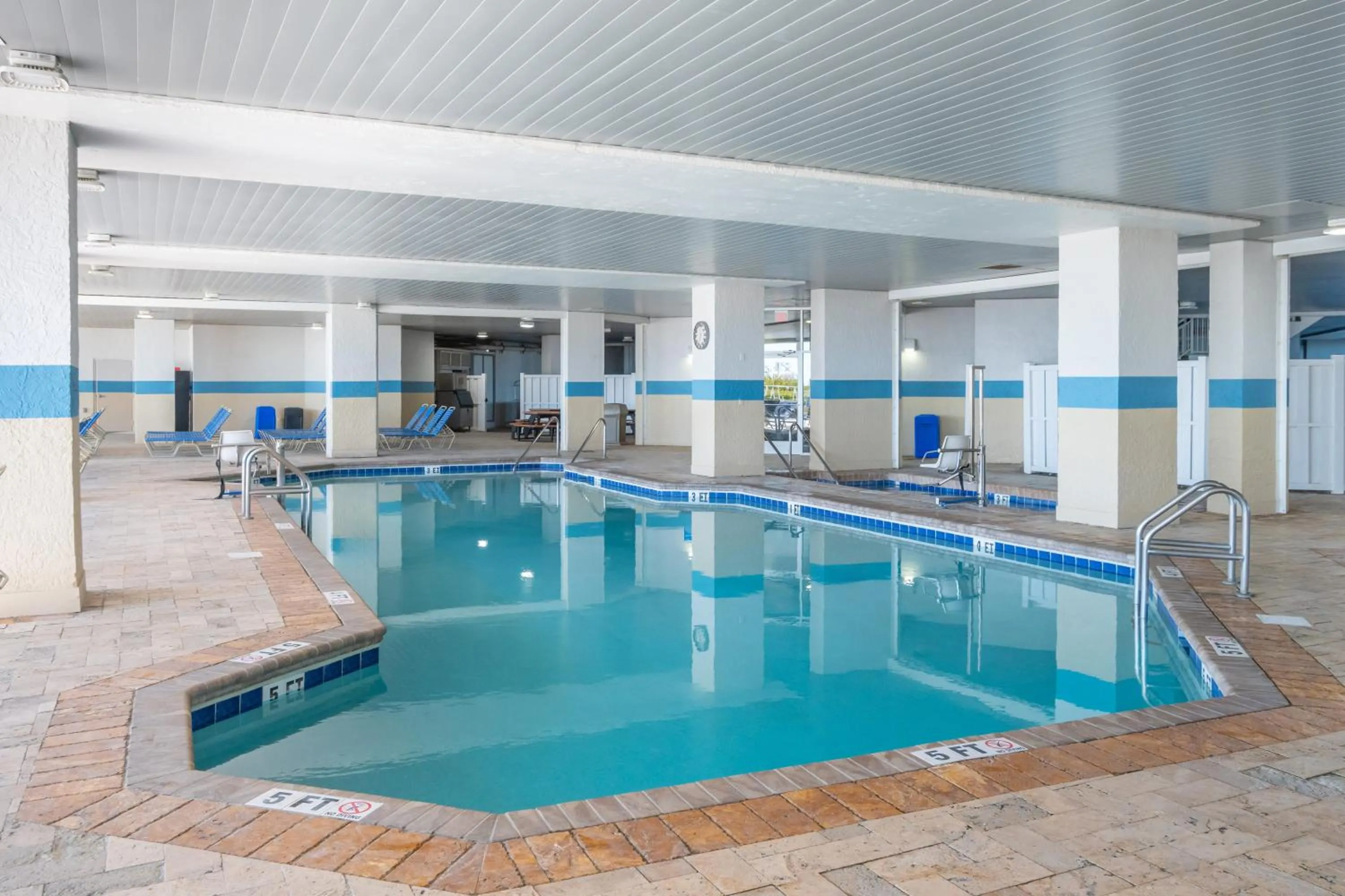 Swimming pool in Sea Watch Resort