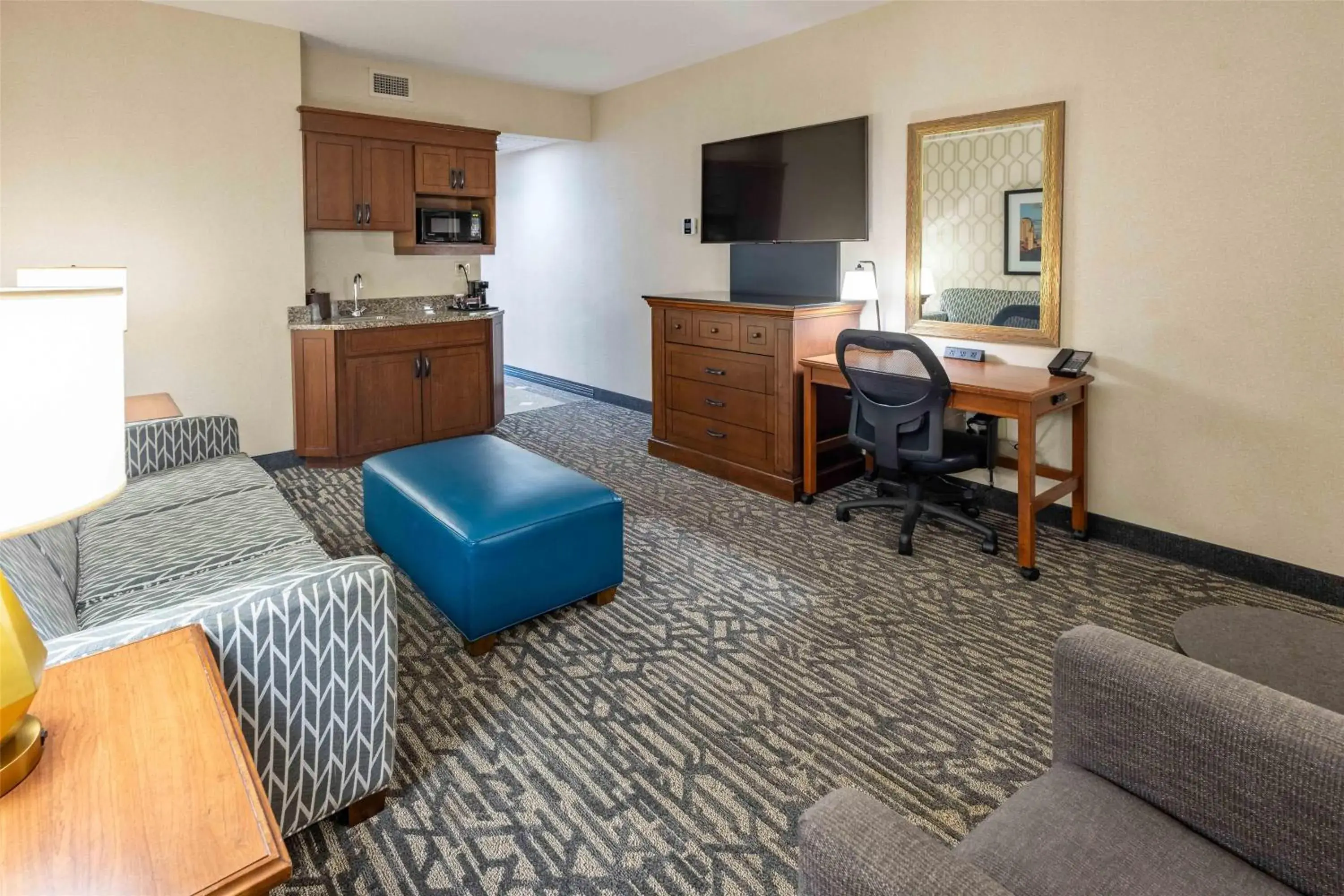 Bedroom in Drury Plaza Hotel St. Louis Chesterfield Bedroom in Drury Plaza Hotel St. Louis Chesterfield