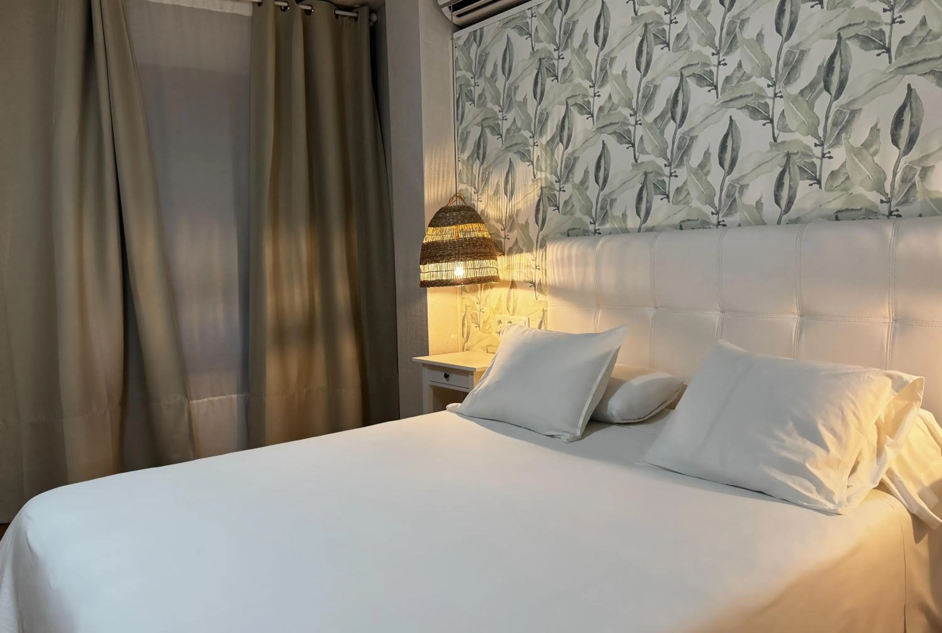 Bed in Hotel Plaza Mayor