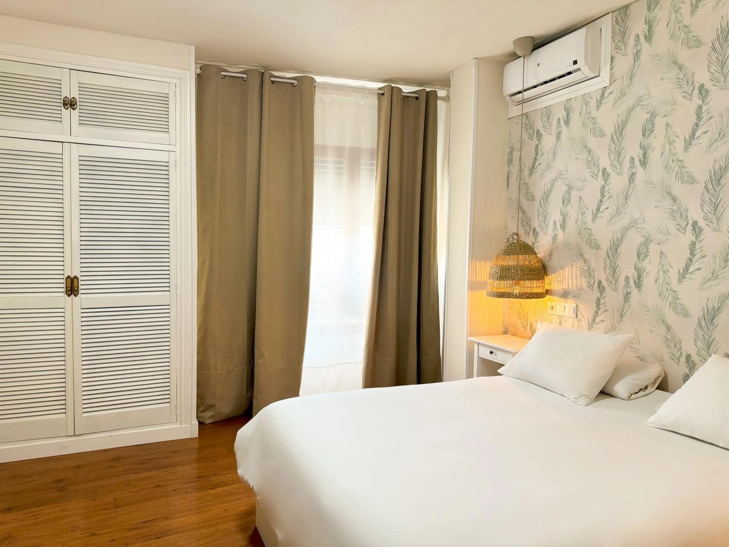 Bed in Hotel Plaza Mayor