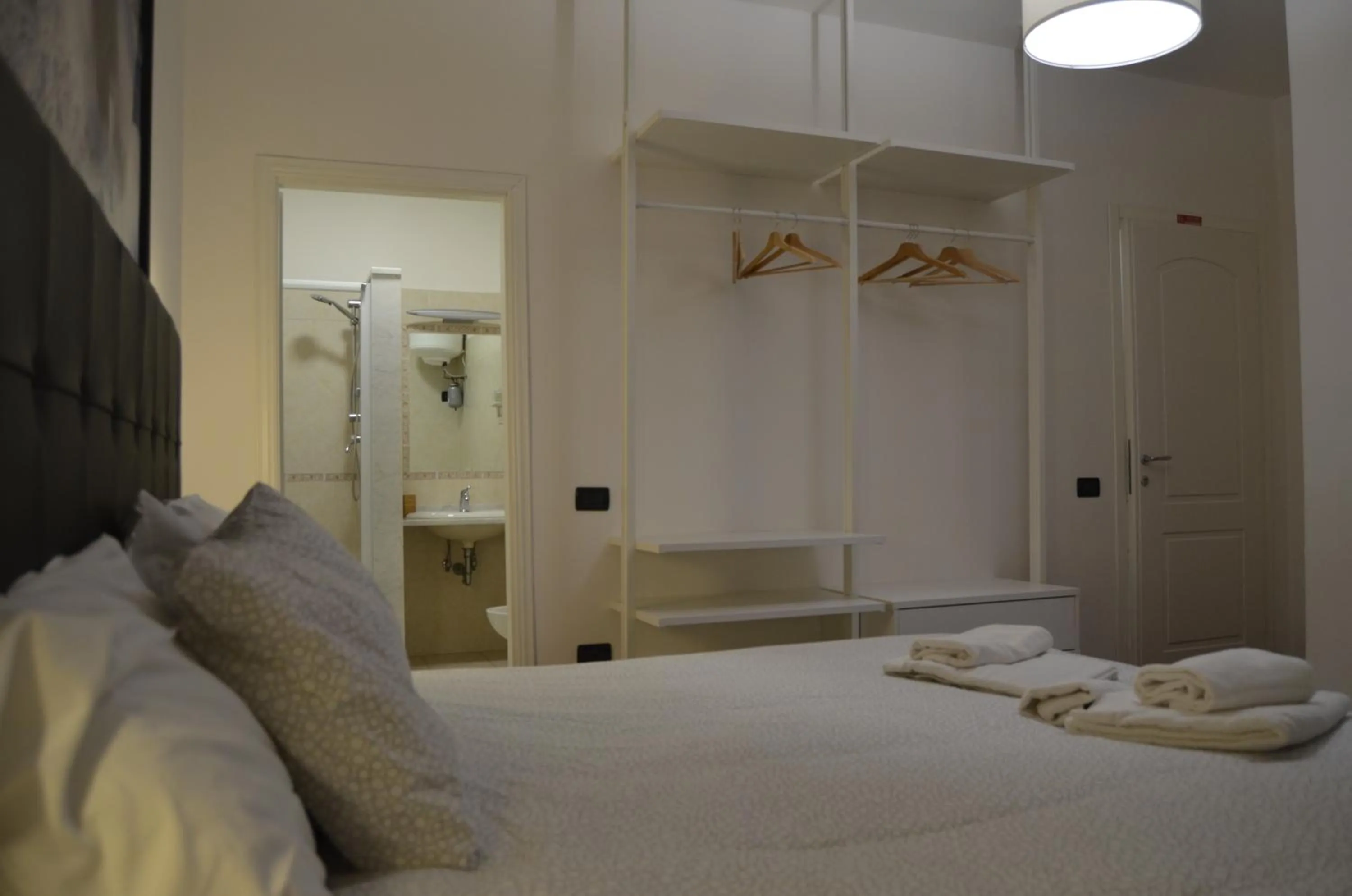 Photo of the whole room, Bed in B&B Il Viaggiatore