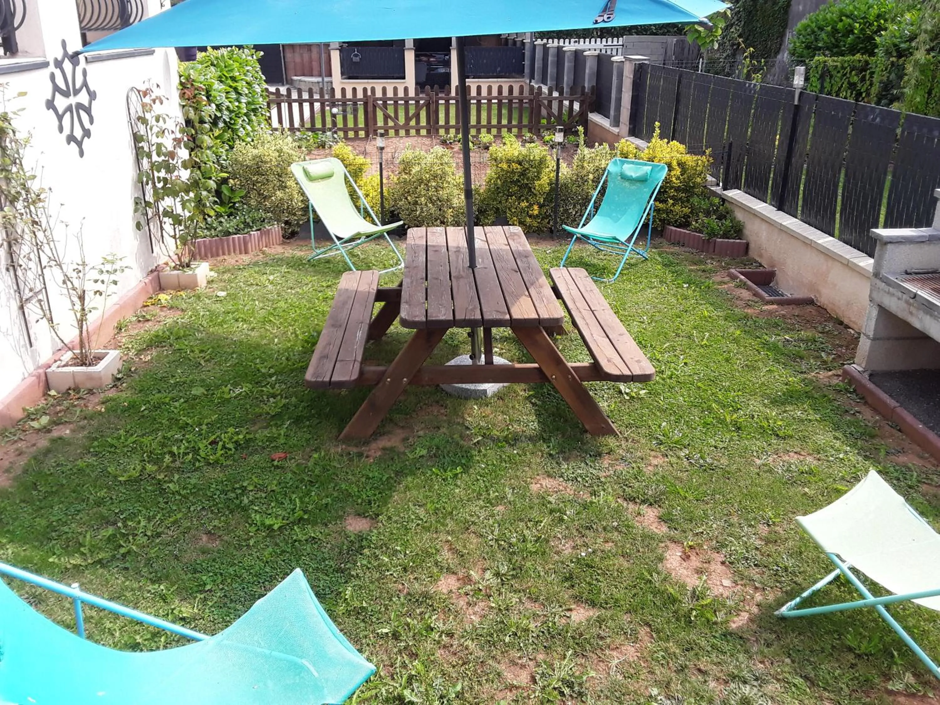 Garden in L'amarante chambres d'hôtes villefranche de panat