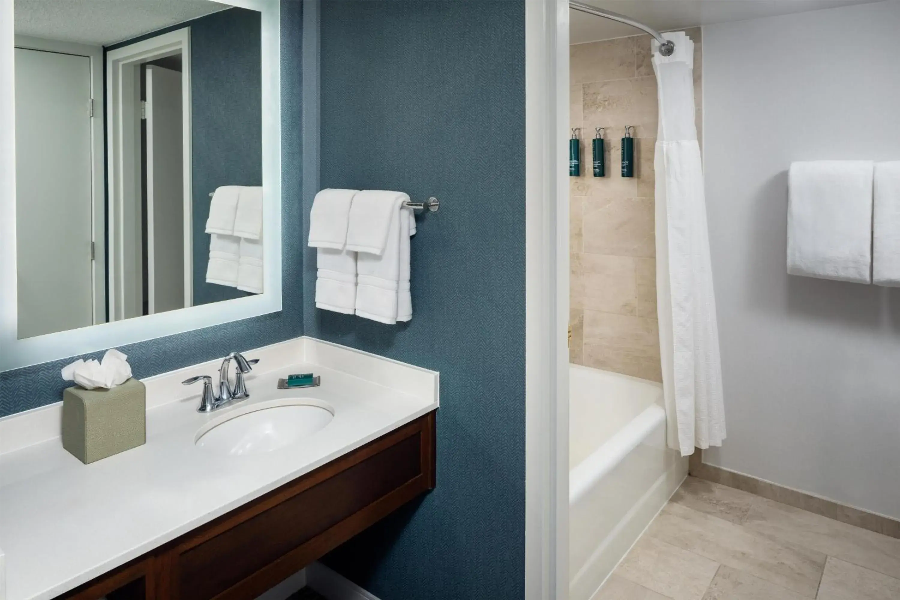 Bathroom in DoubleTree by Hilton Boston-Andover Bathroom in DoubleTree by Hilton Boston-Andover