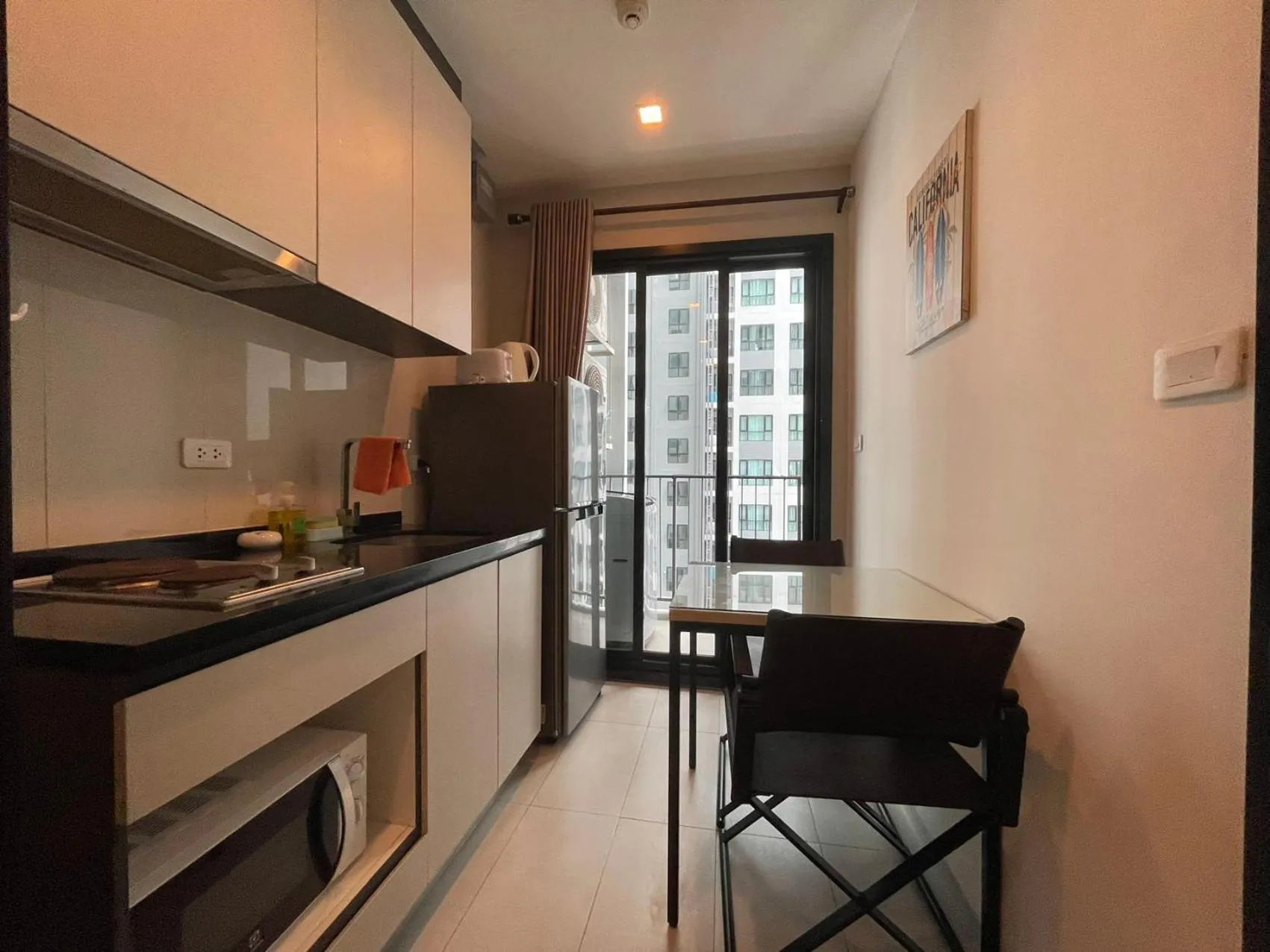 Kitchen or kitchenette in The Base Central Pattaya Thai