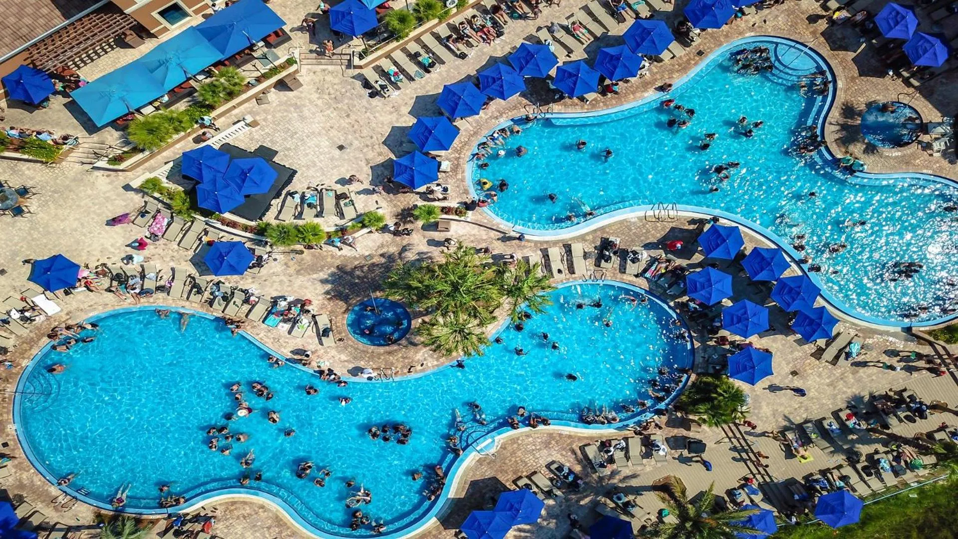 Pool view in Portofino Island Resort