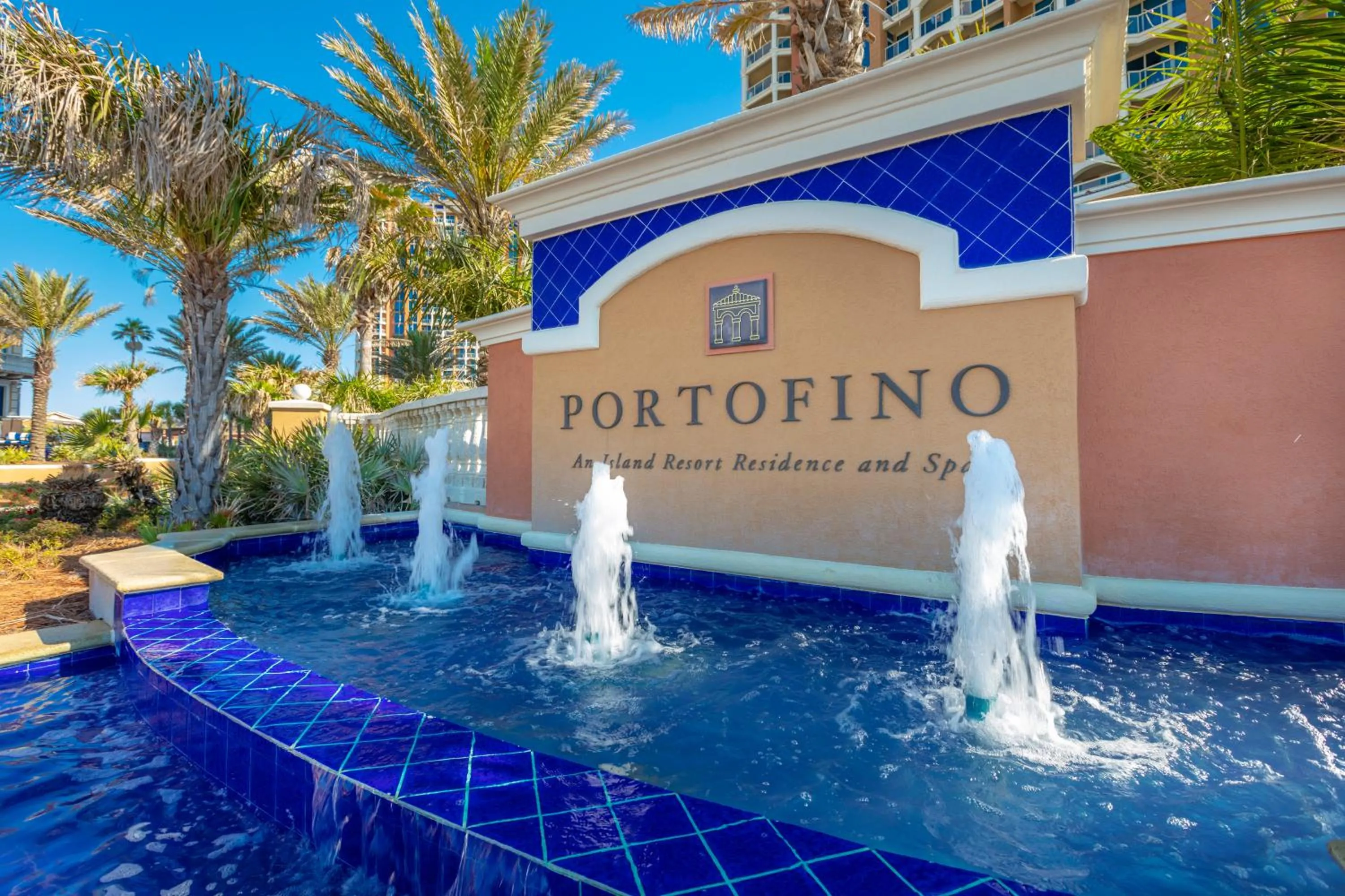 Facade/entrance in Portofino Island Resort