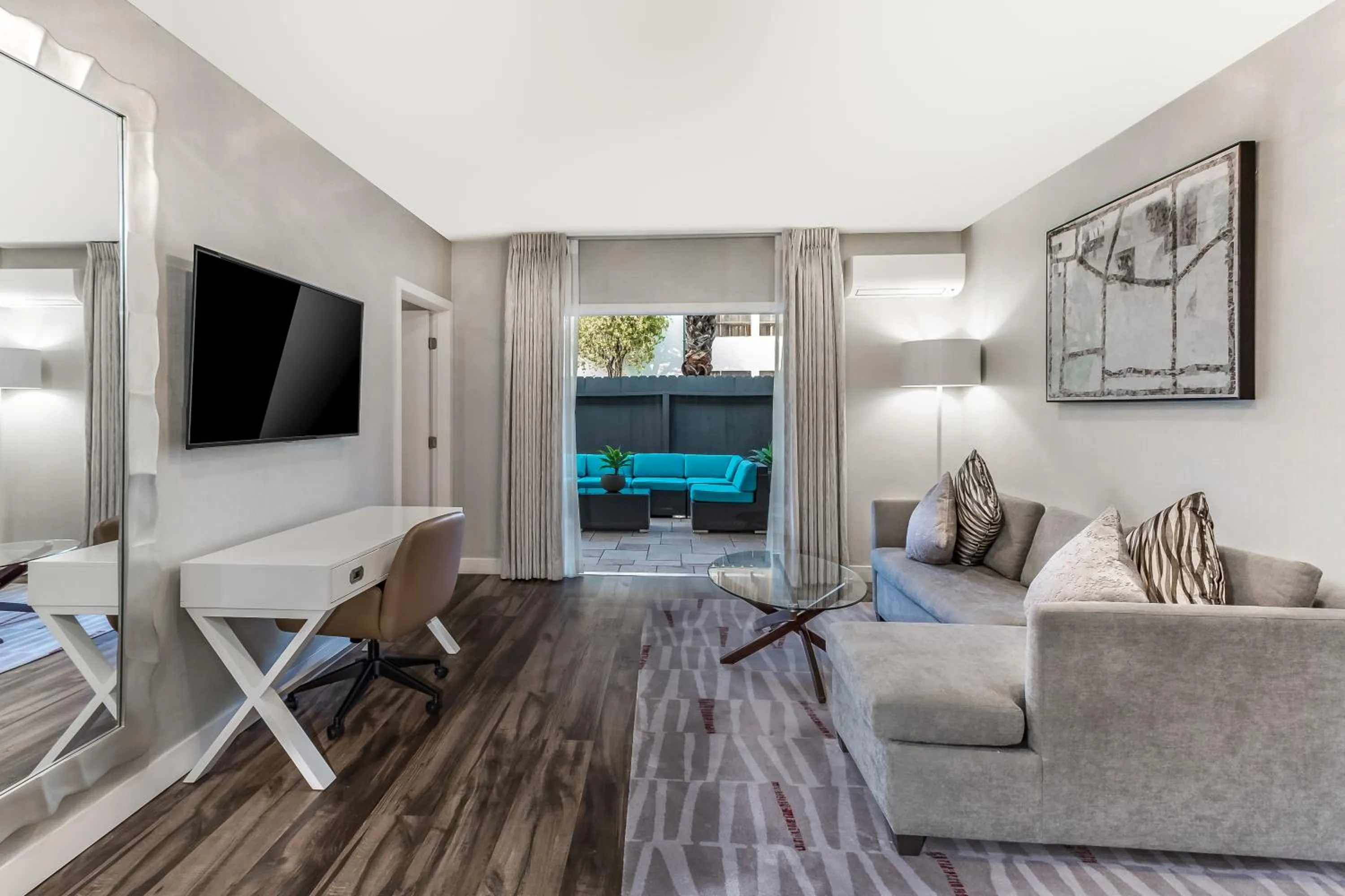 Seating area in Anaheim Hotel