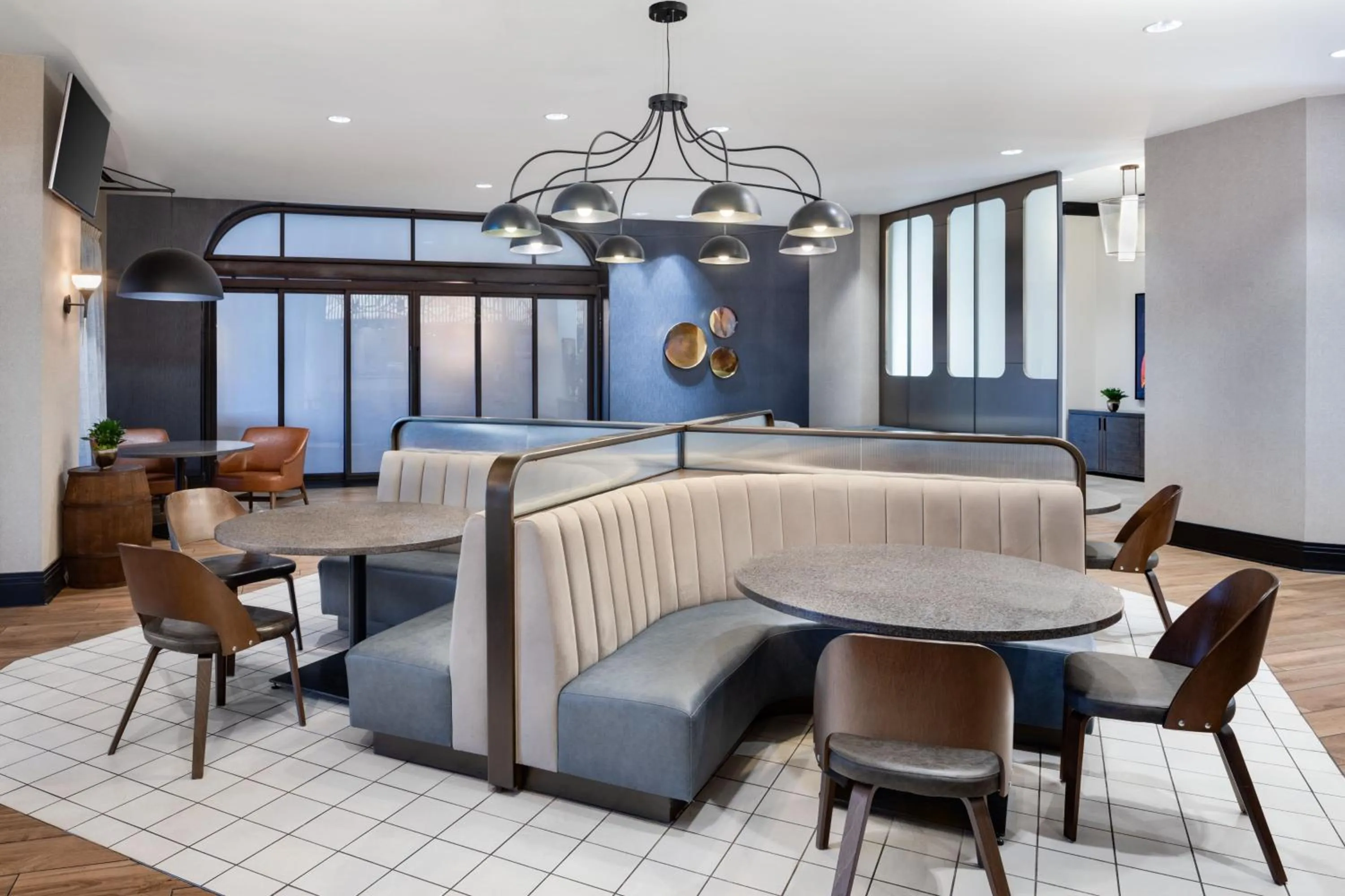 Lounge or bar in The Westin Dallas Stonebriar Golf Resort & Spa