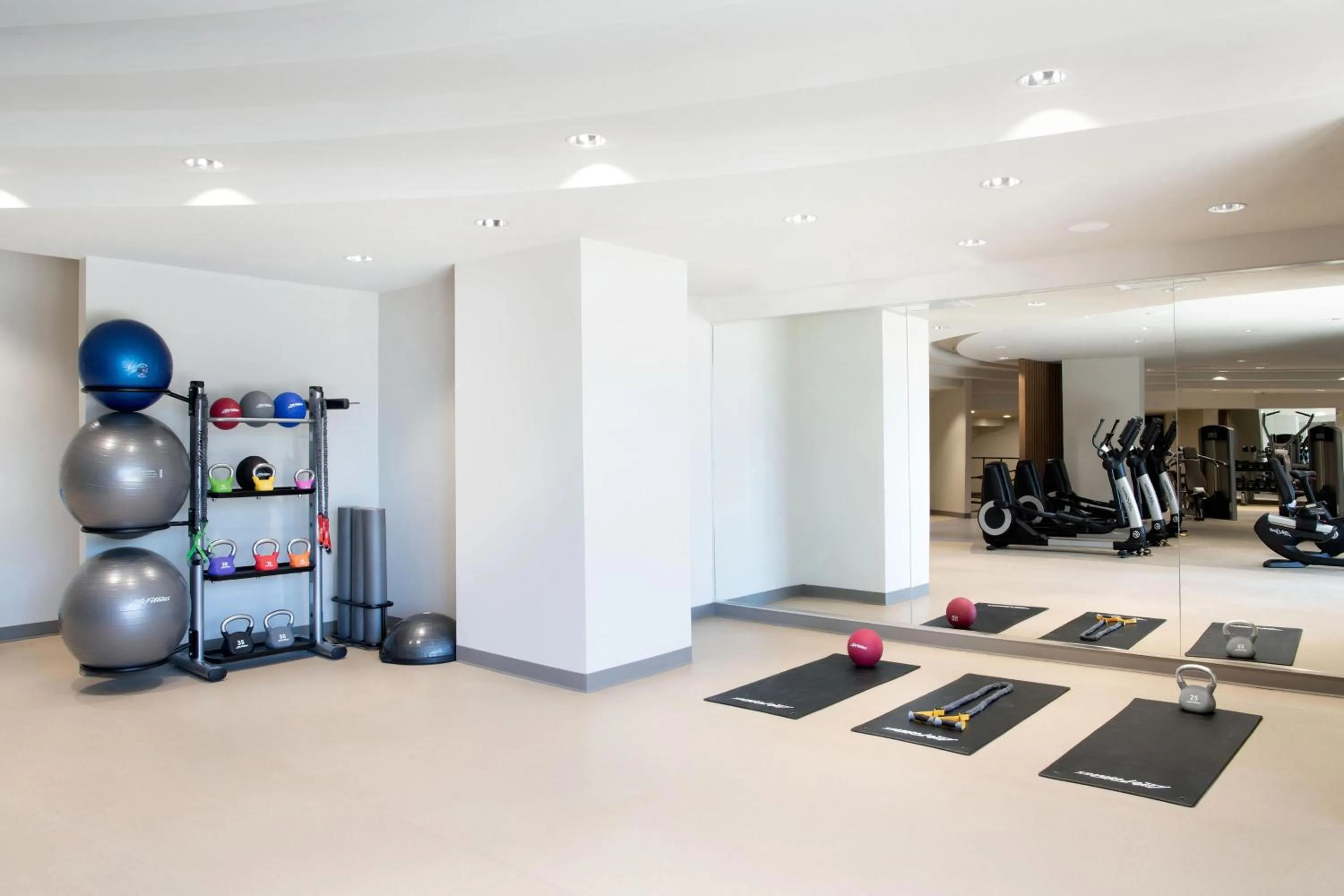 Fitness centre/facilities in The Westin Dallas Stonebriar Golf Resort & Spa