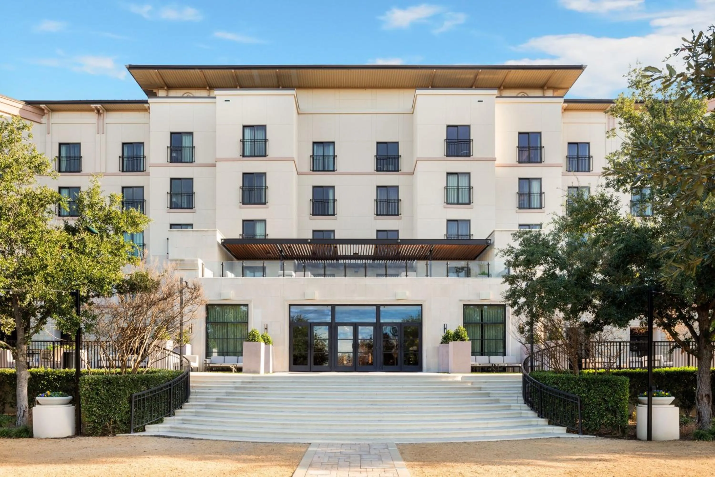 Property building in The Westin Dallas Stonebriar Golf Resort & Spa