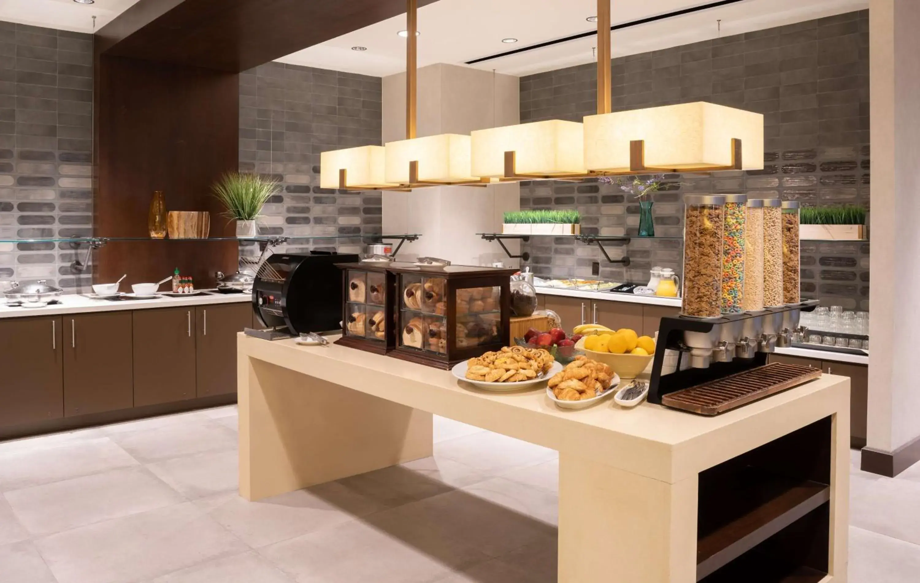 Breakfast in Hilton Fairfax, Va Breakfast in Hilton Fairfax, Va