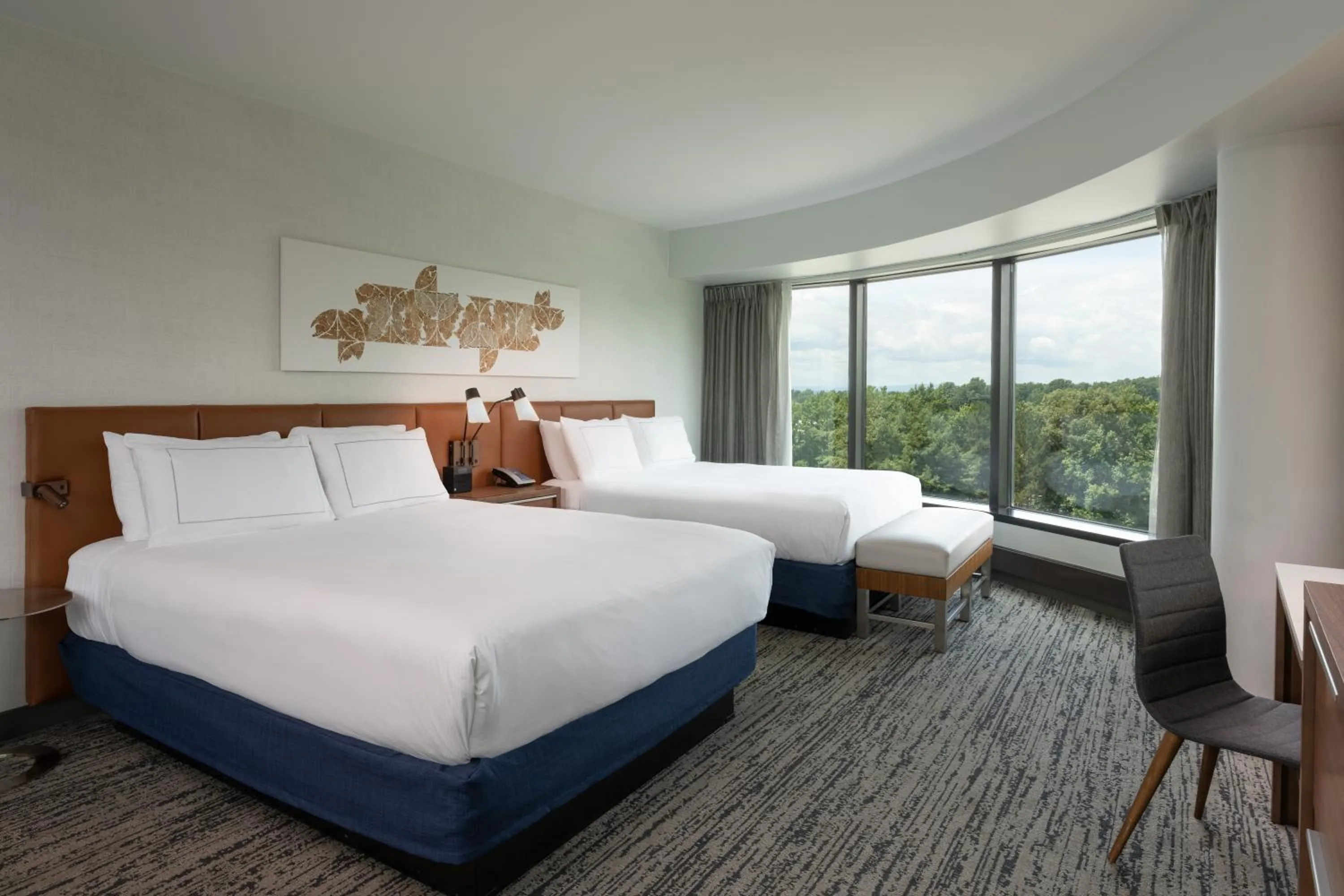 Bedroom, Bed in Hilton Fairfax, Va