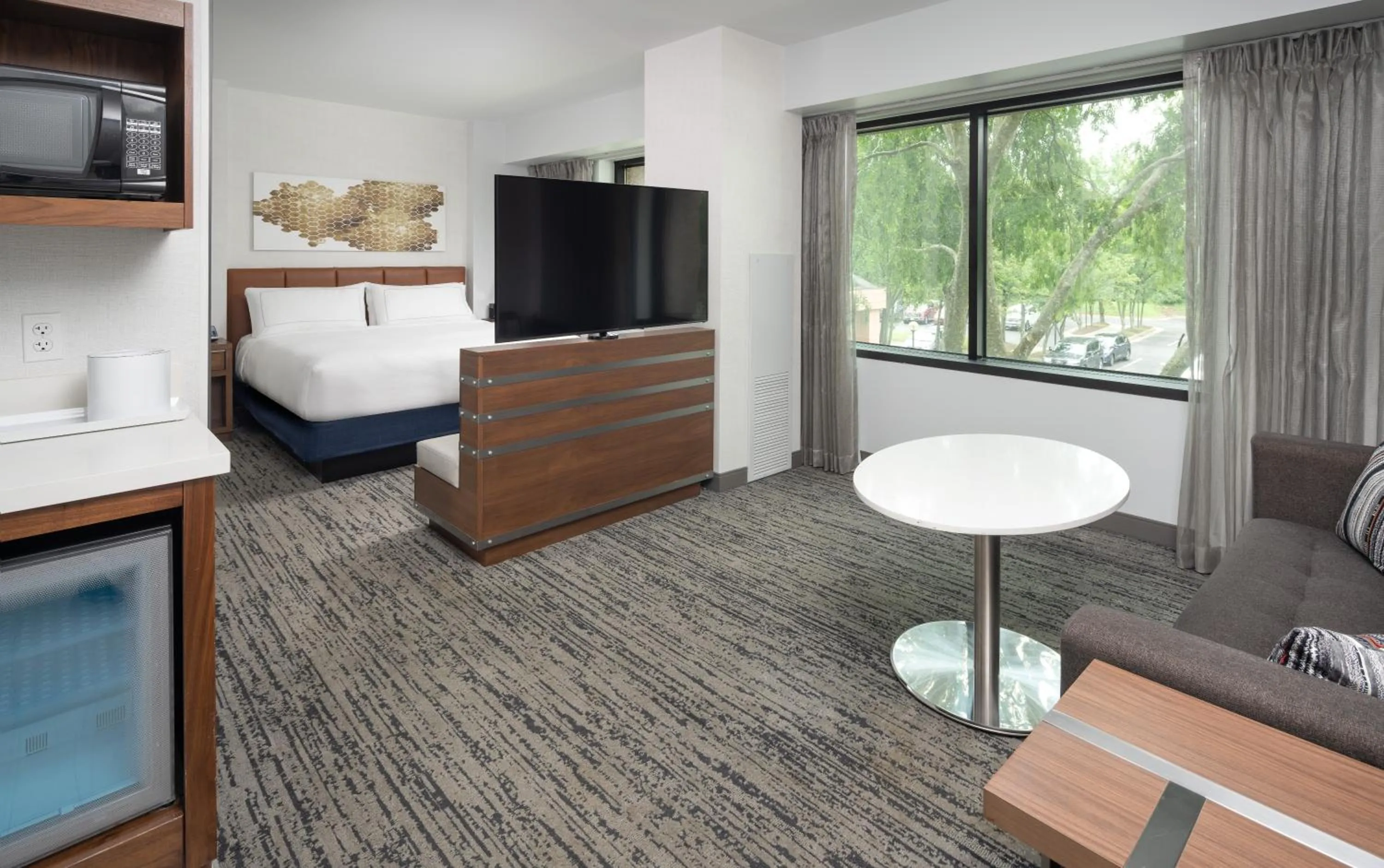 Bed in Hilton Fairfax, Va