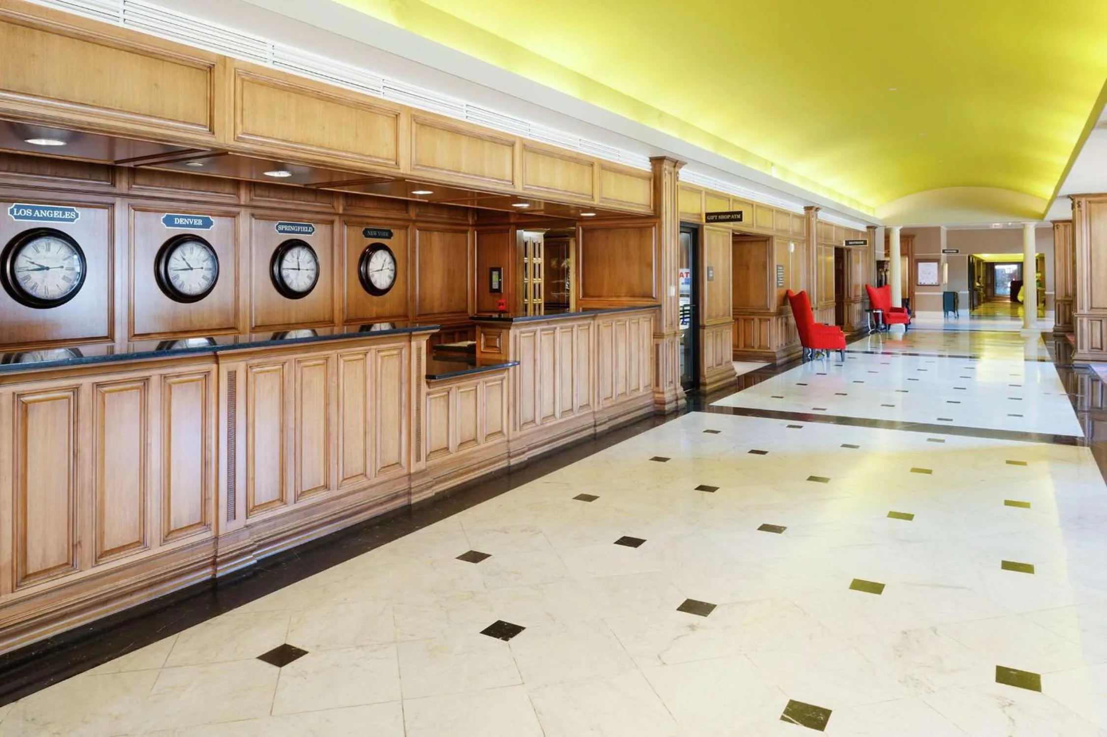 Lobby or reception in President Abraham Lincoln - A Doubletree by Hilton Hotel