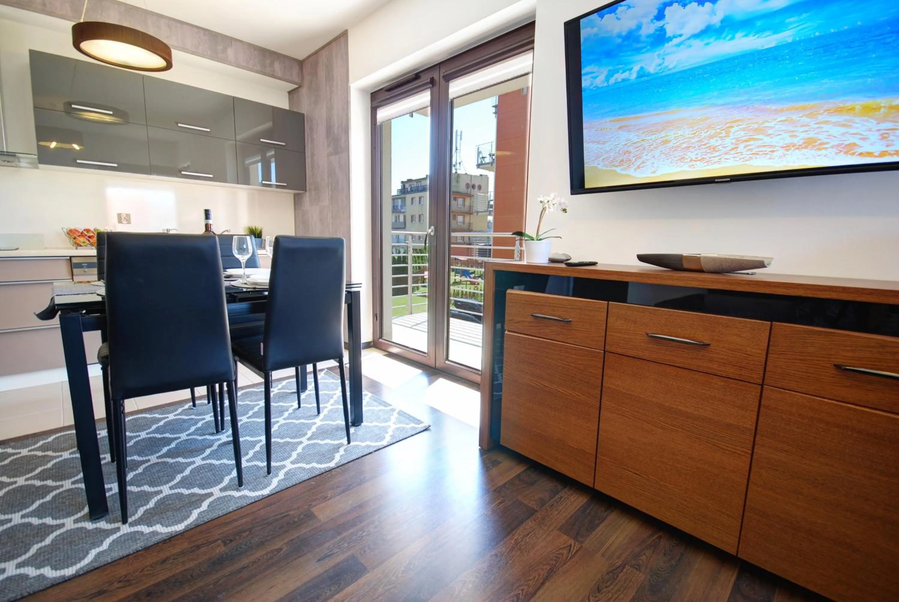 Kitchen or kitchenette in HelApart - Foka