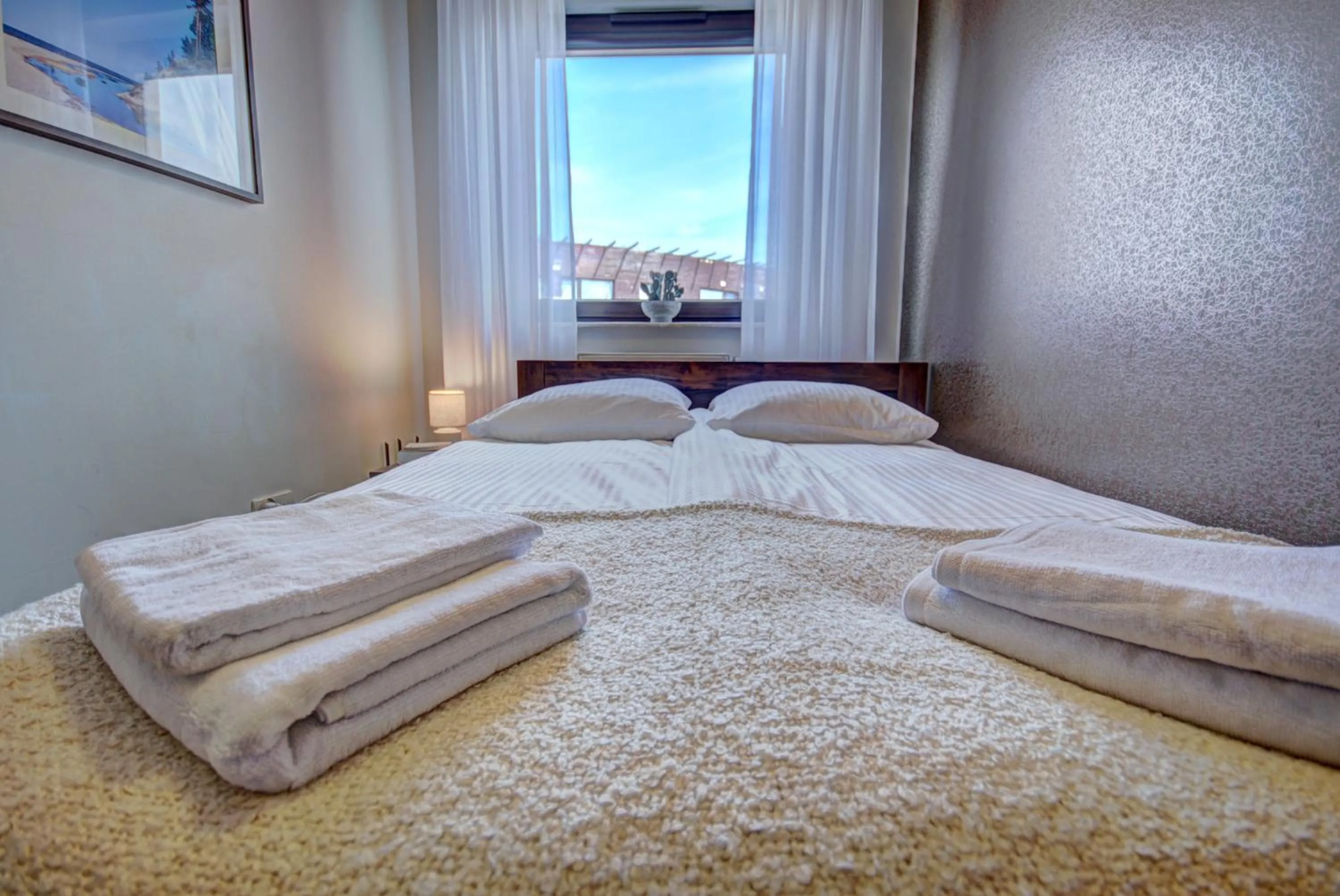 Bedroom, Bed in HelApart - Foka