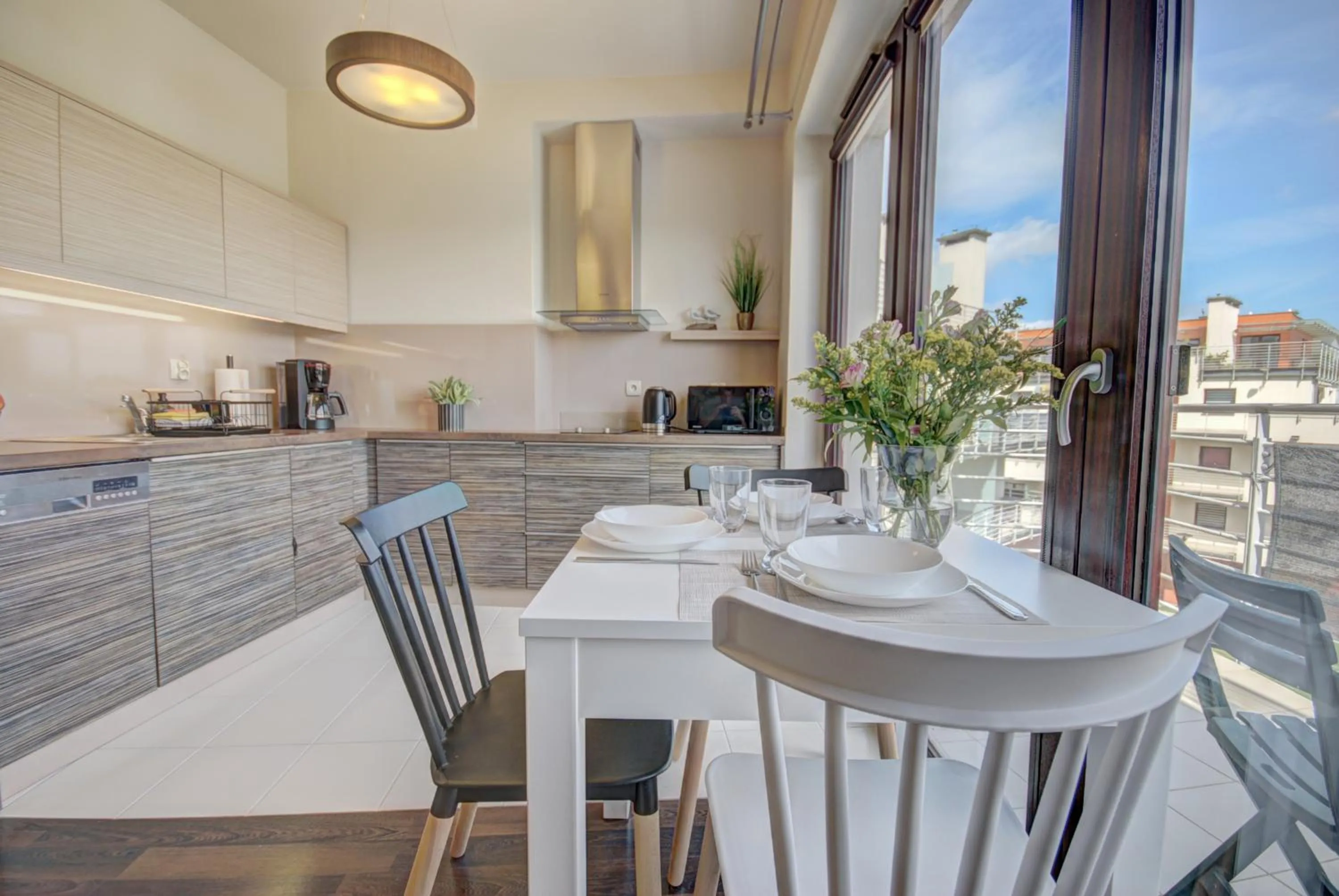 Kitchen or kitchenette in HelApart - Foka