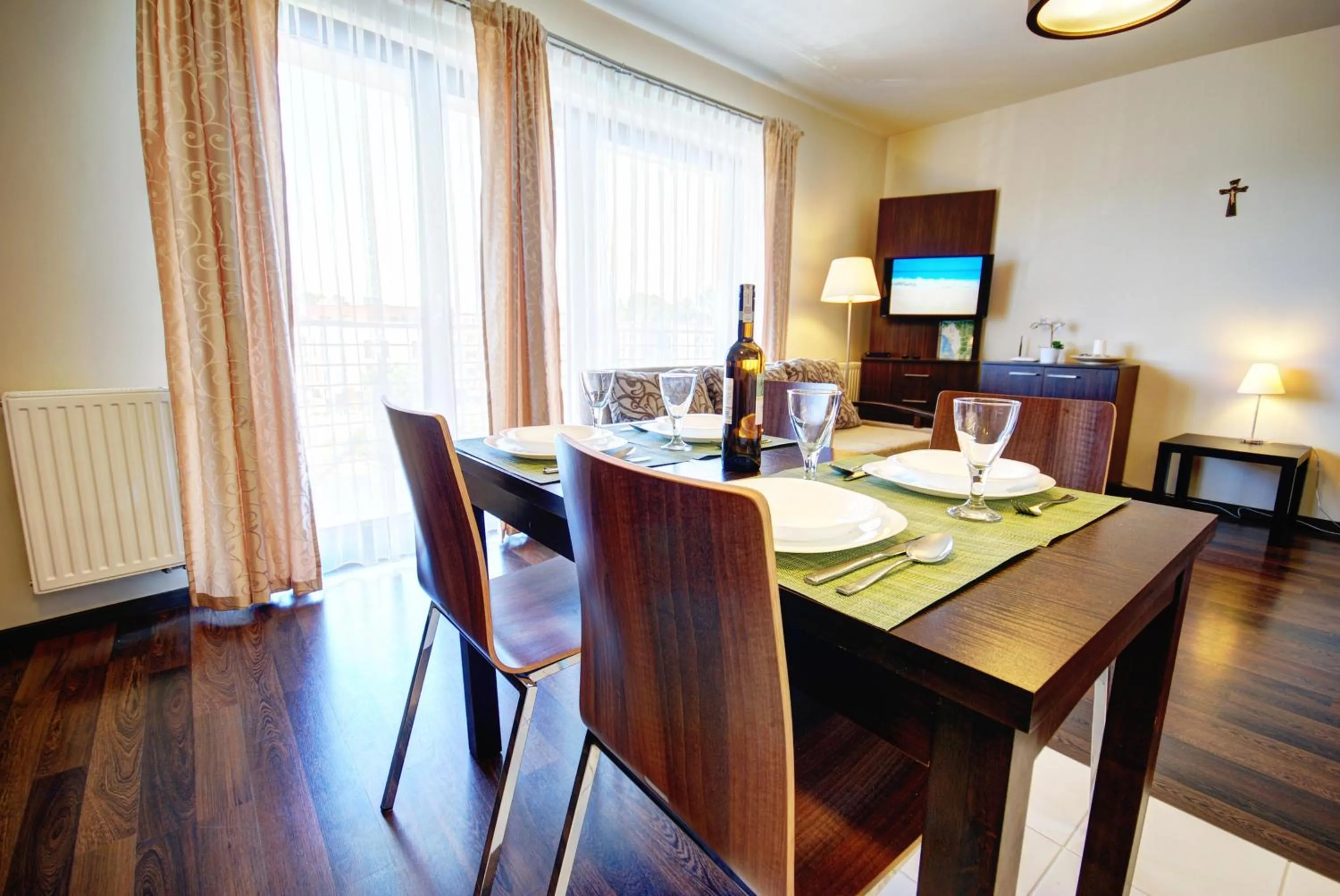Dining area in HelApart - Foka