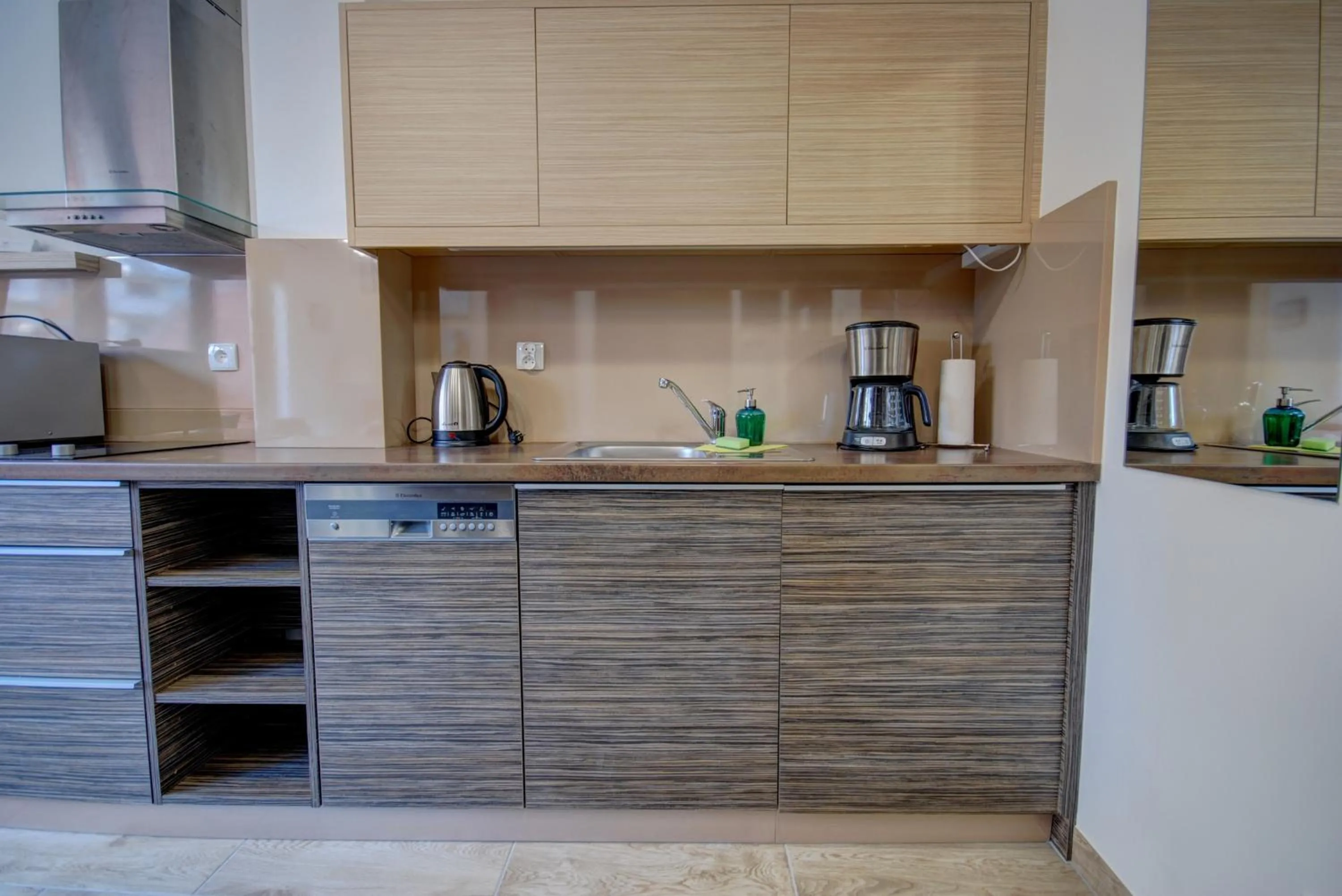 Kitchen or kitchenette in HelApart - Foka