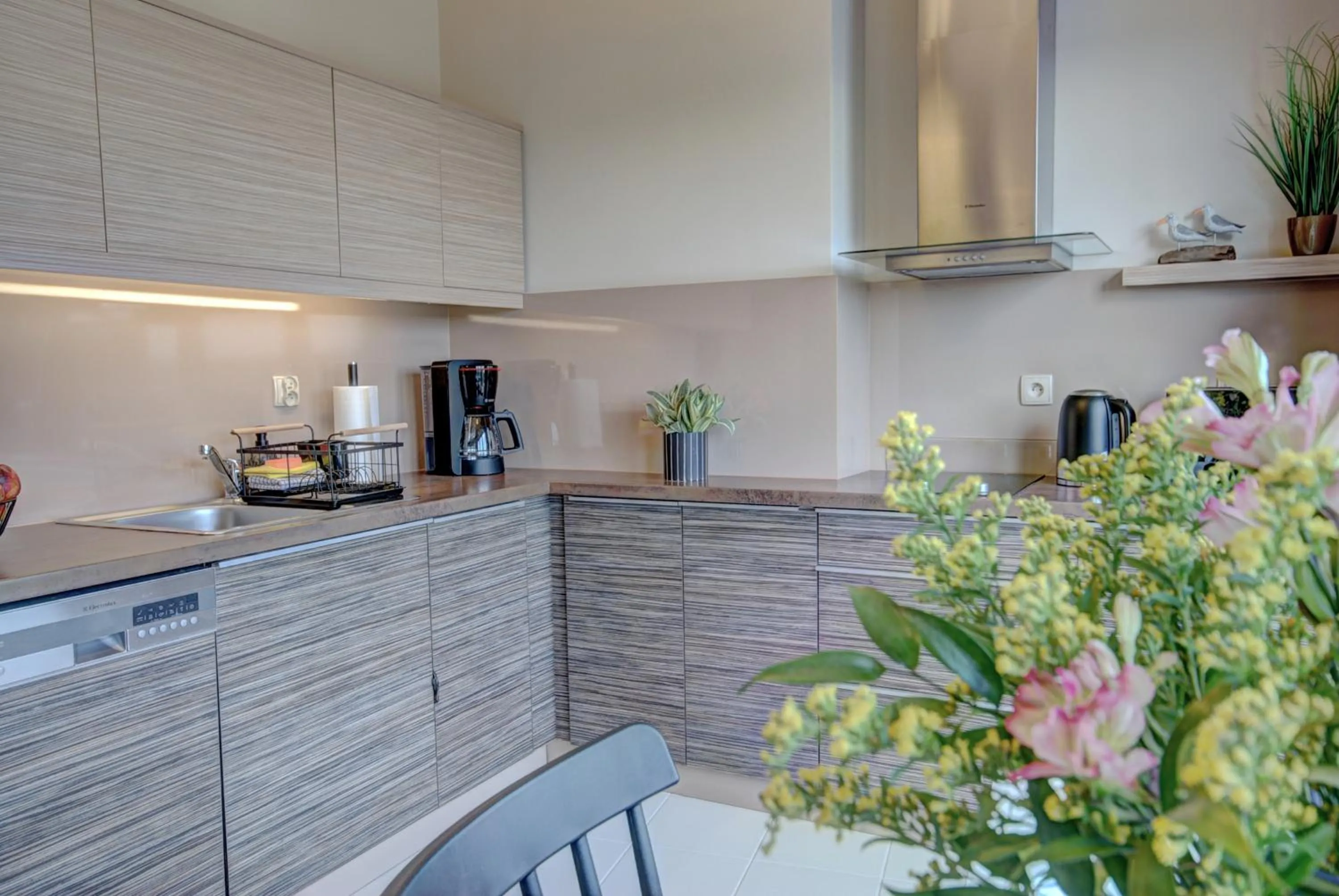 Kitchen or kitchenette in HelApart - Foka
